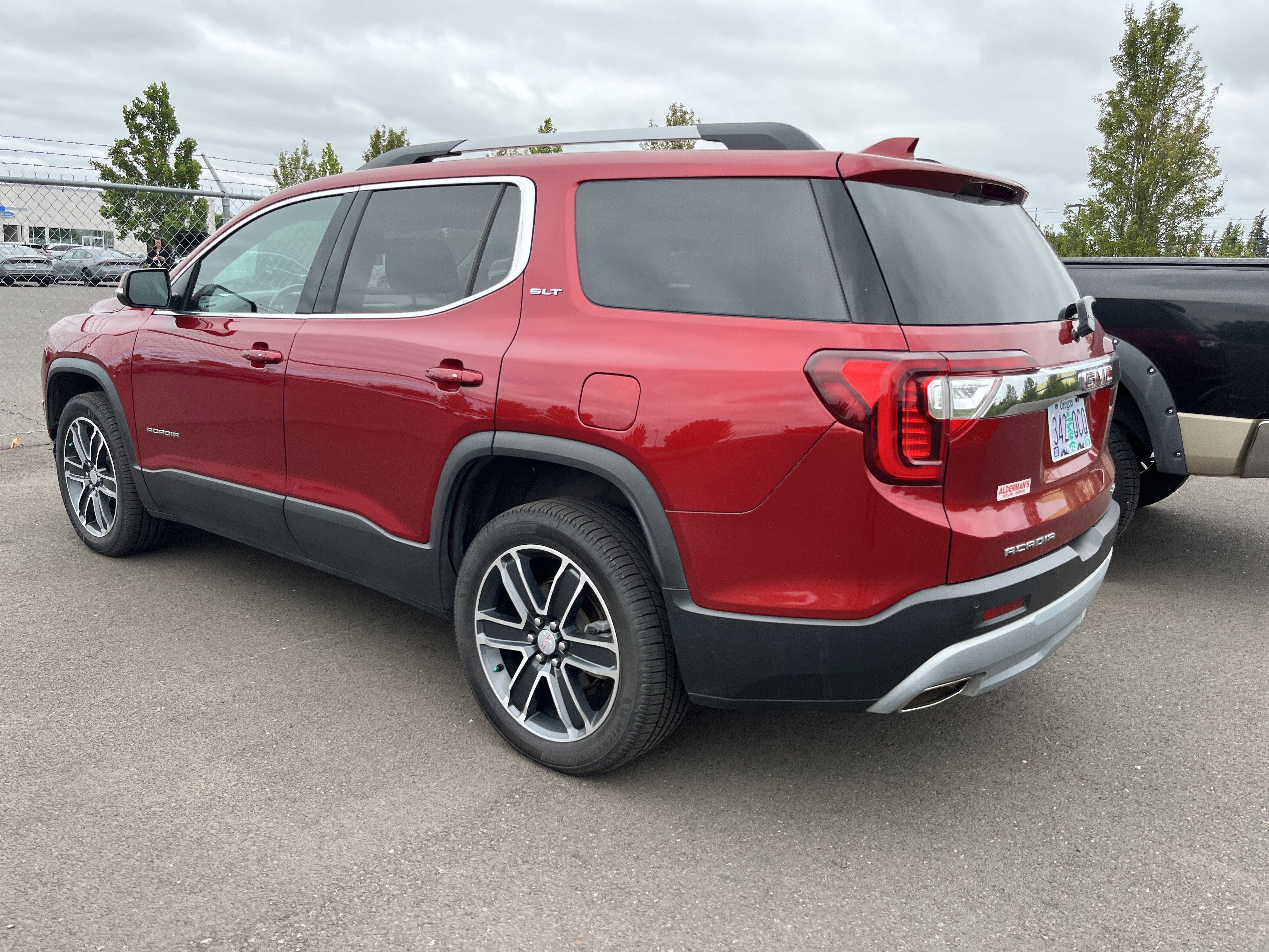 2021 GMC Acadia SLT