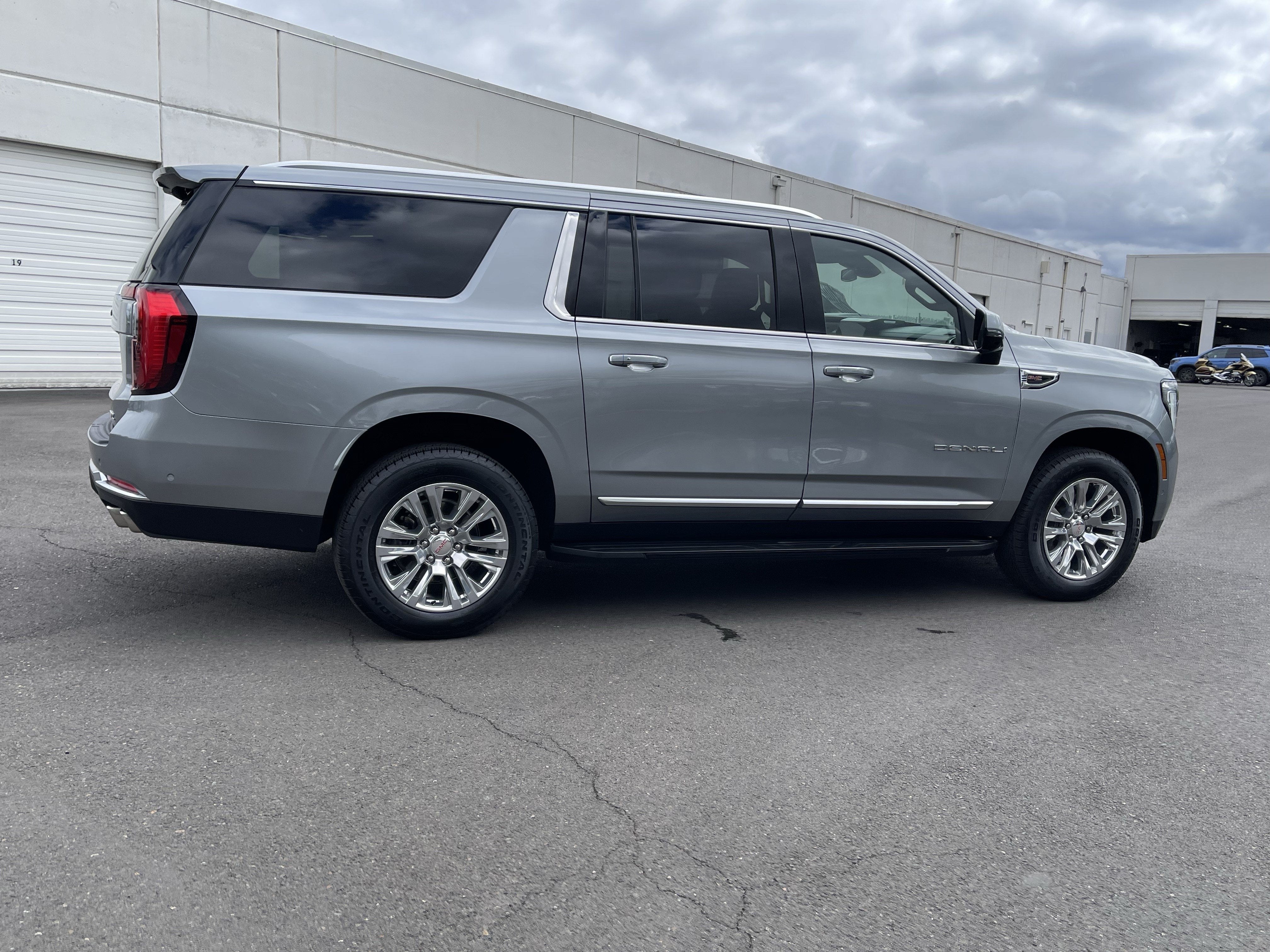 2025 GMC Yukon XL Denali