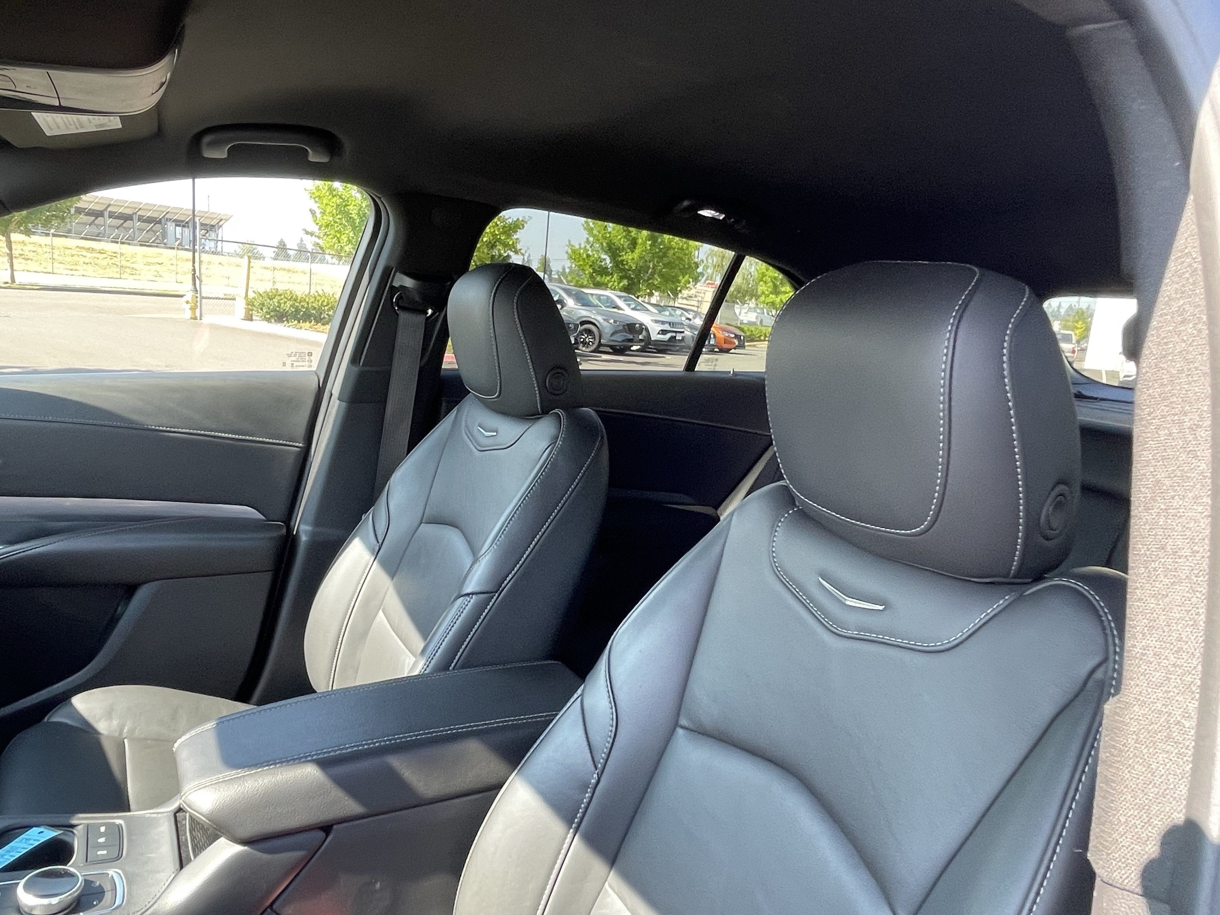 2024 Cadillac XT4 AWD Premium Luxury