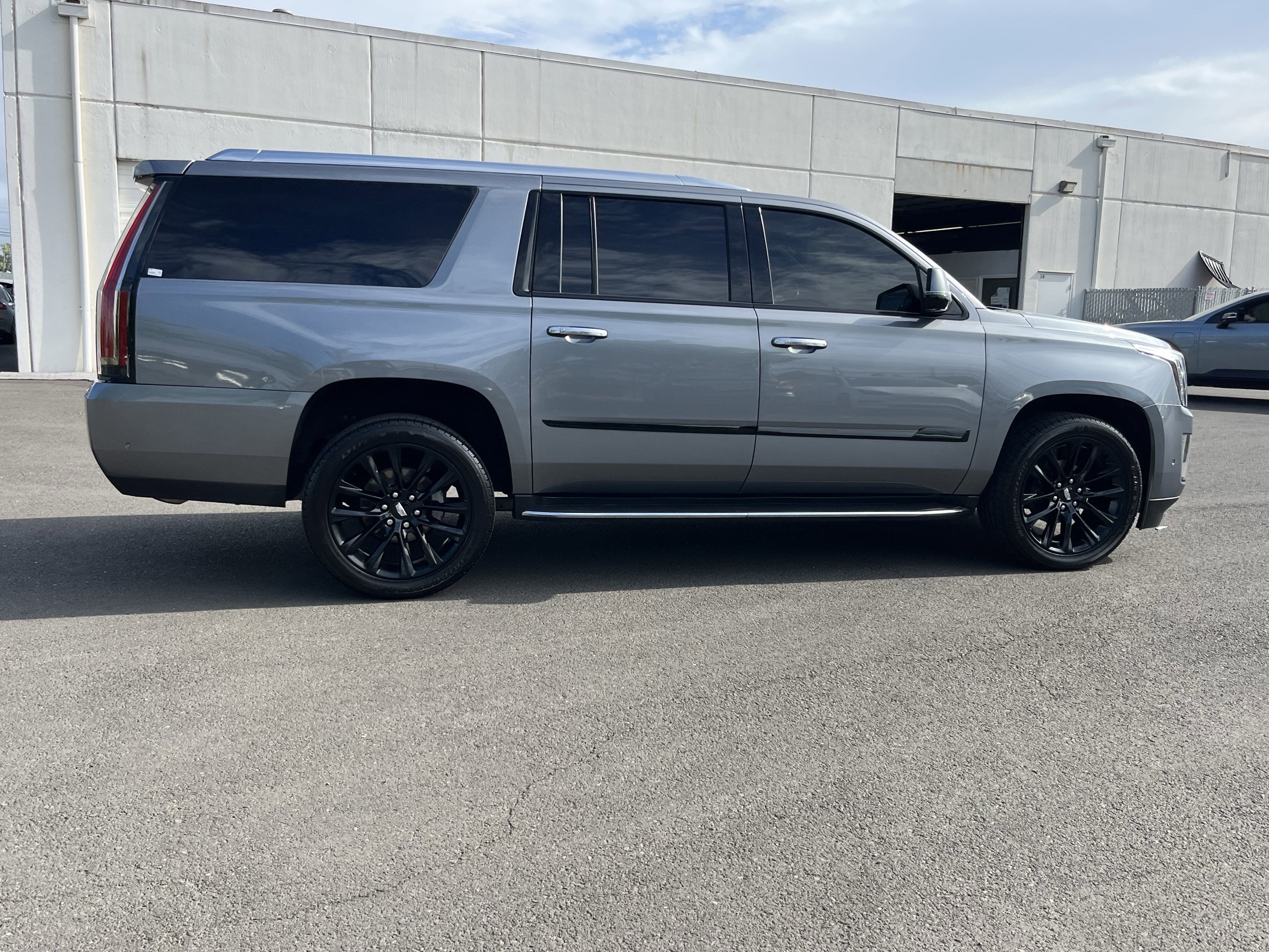 2020 Cadillac Escalade ESV Luxury