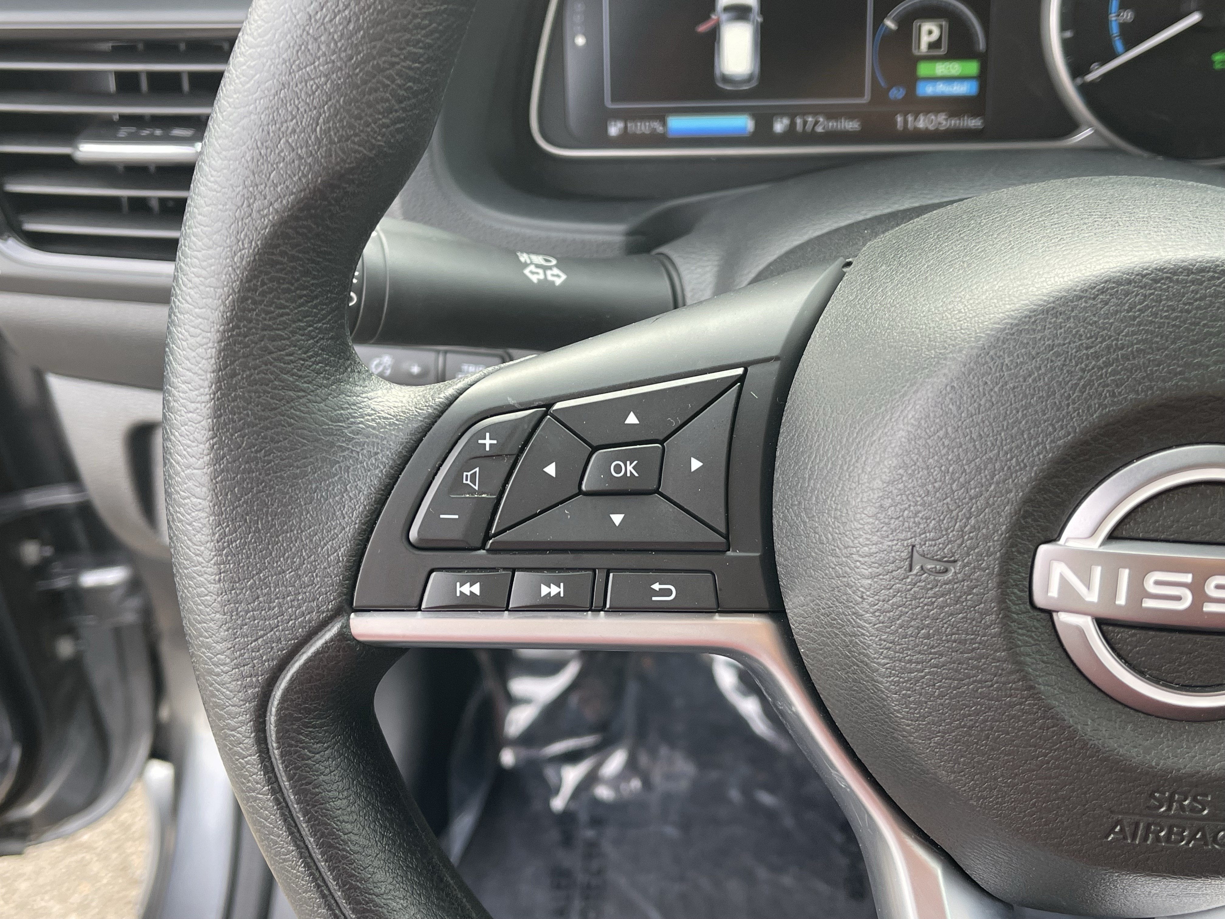 2025 Nissan LEAF S