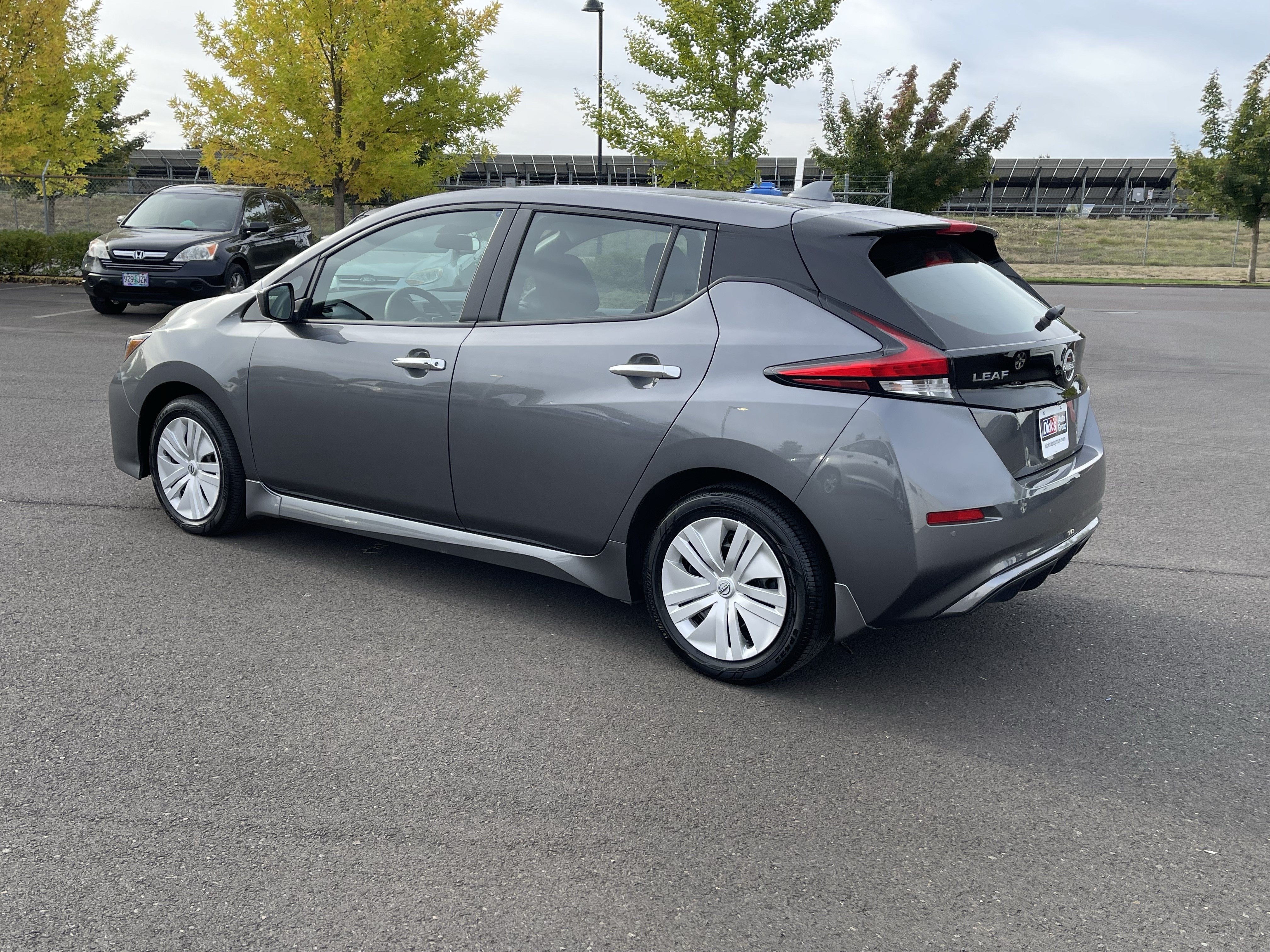 2025 Nissan LEAF S
