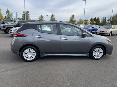 2025 Nissan LEAF S
