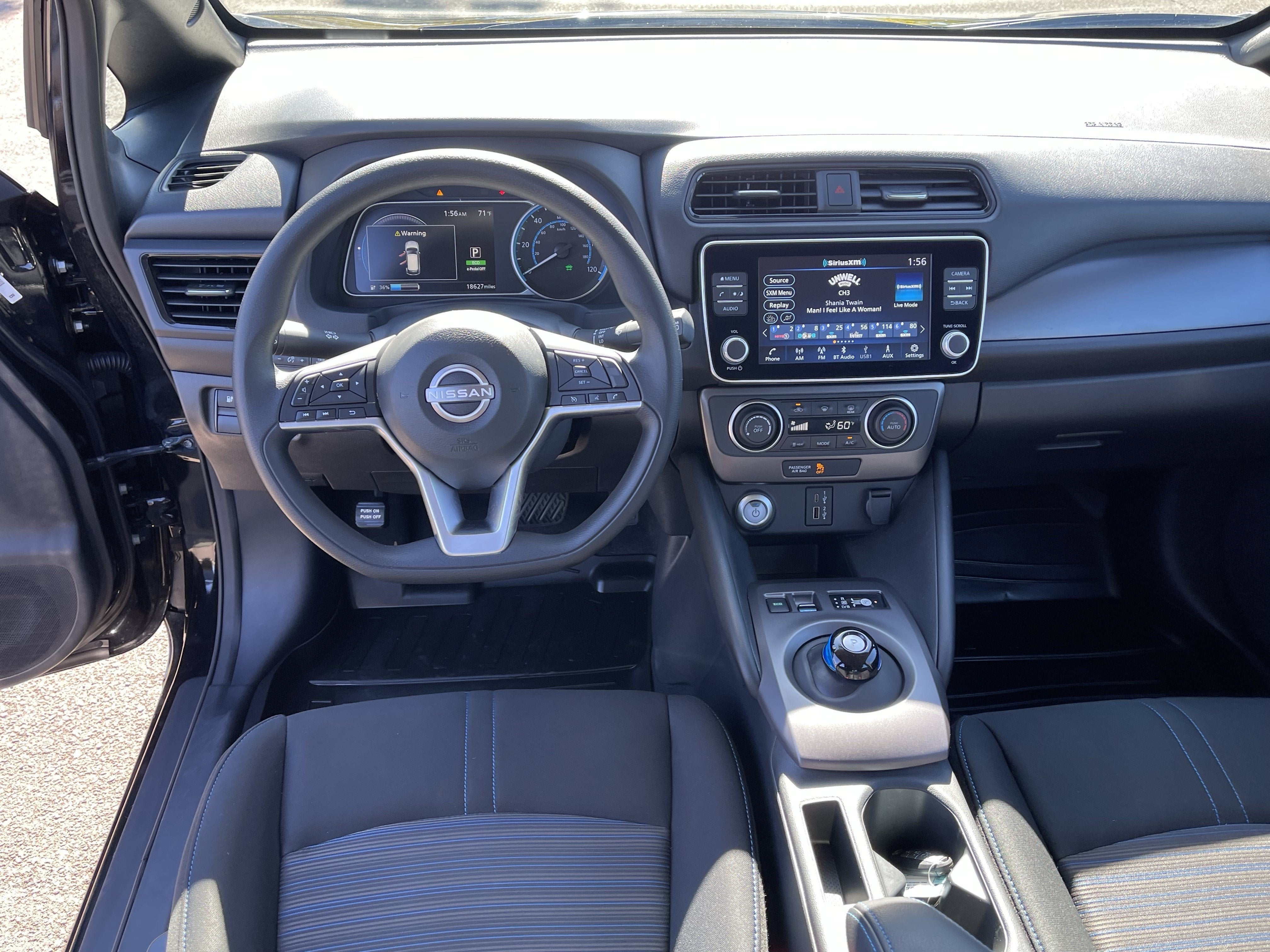 2025 Nissan LEAF S
