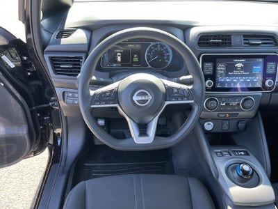 2025 Nissan LEAF S
