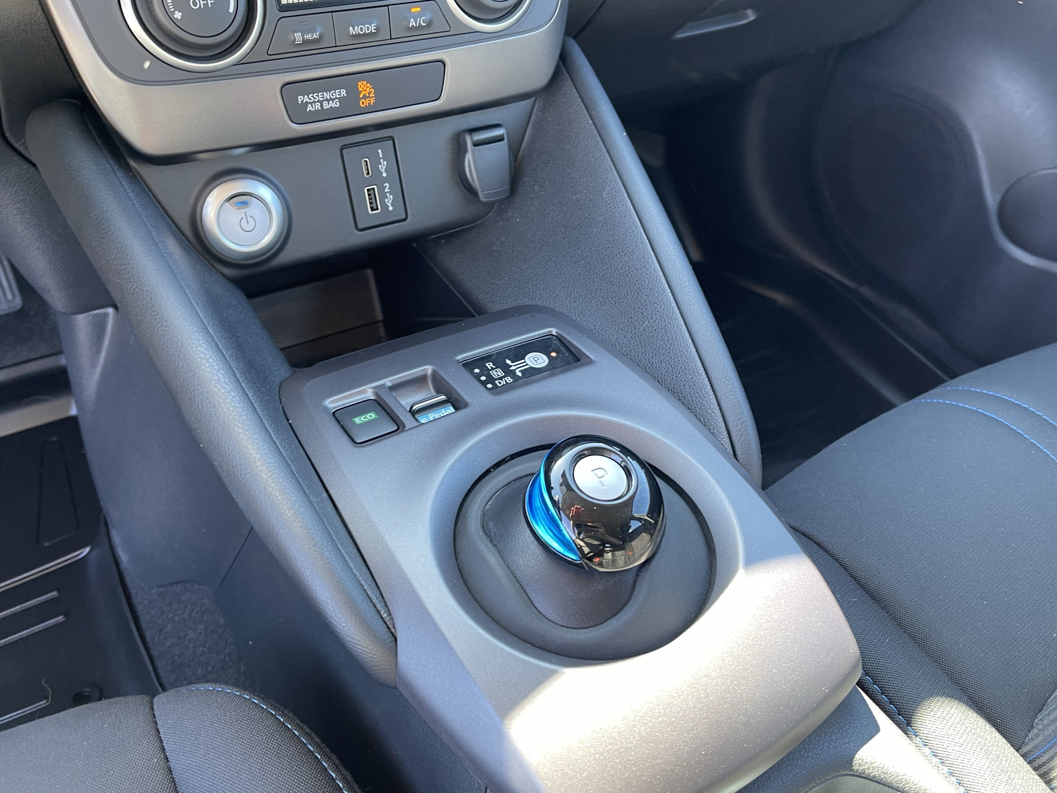 2025 Nissan LEAF S