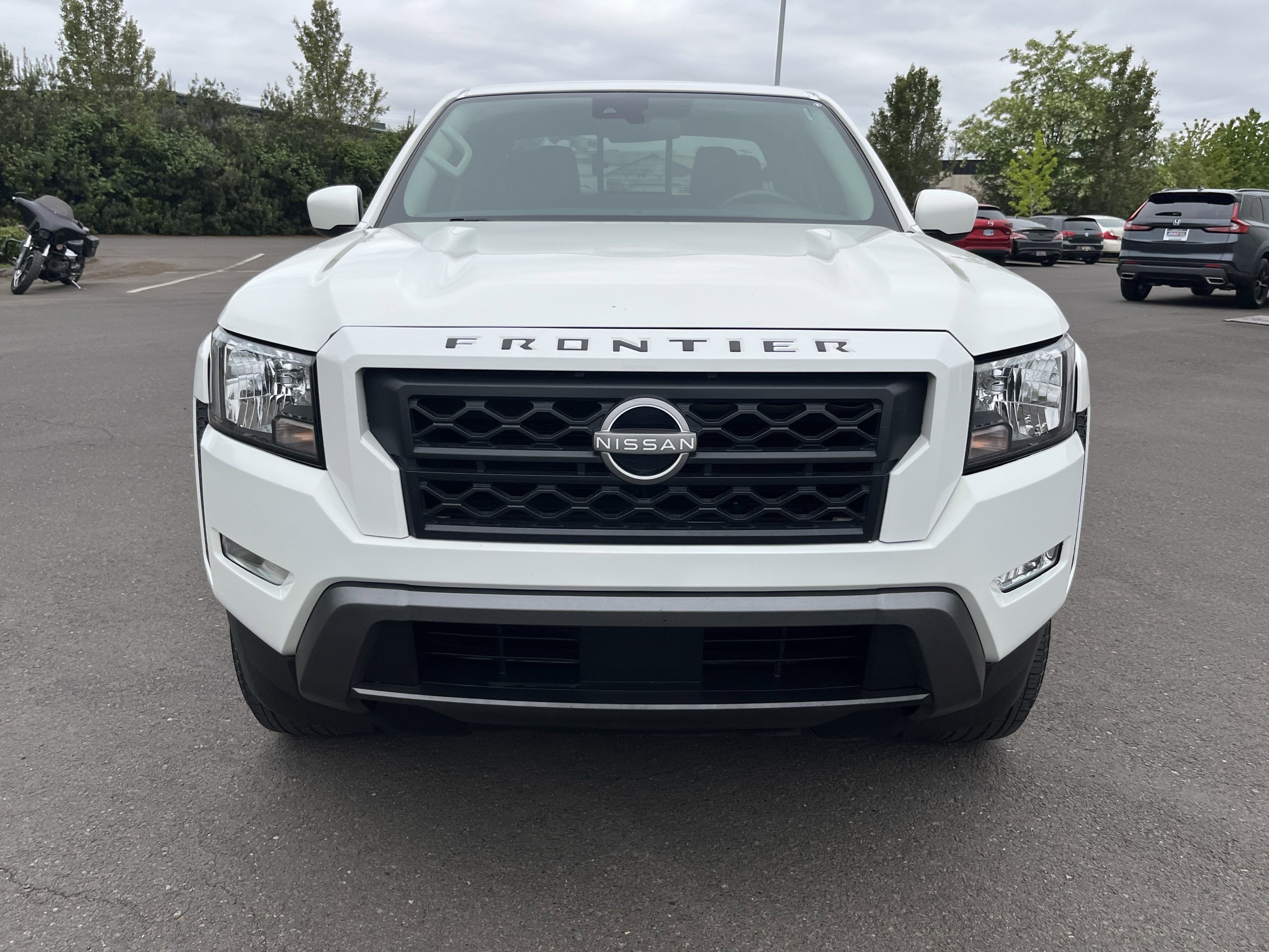 2023 Nissan Frontier SV
