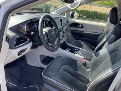 2023 Chrysler Pacifica Hybrid Limited