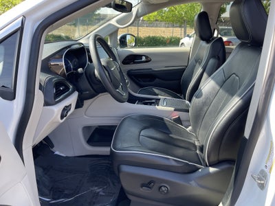 2023 Chrysler Pacifica Hybrid Limited