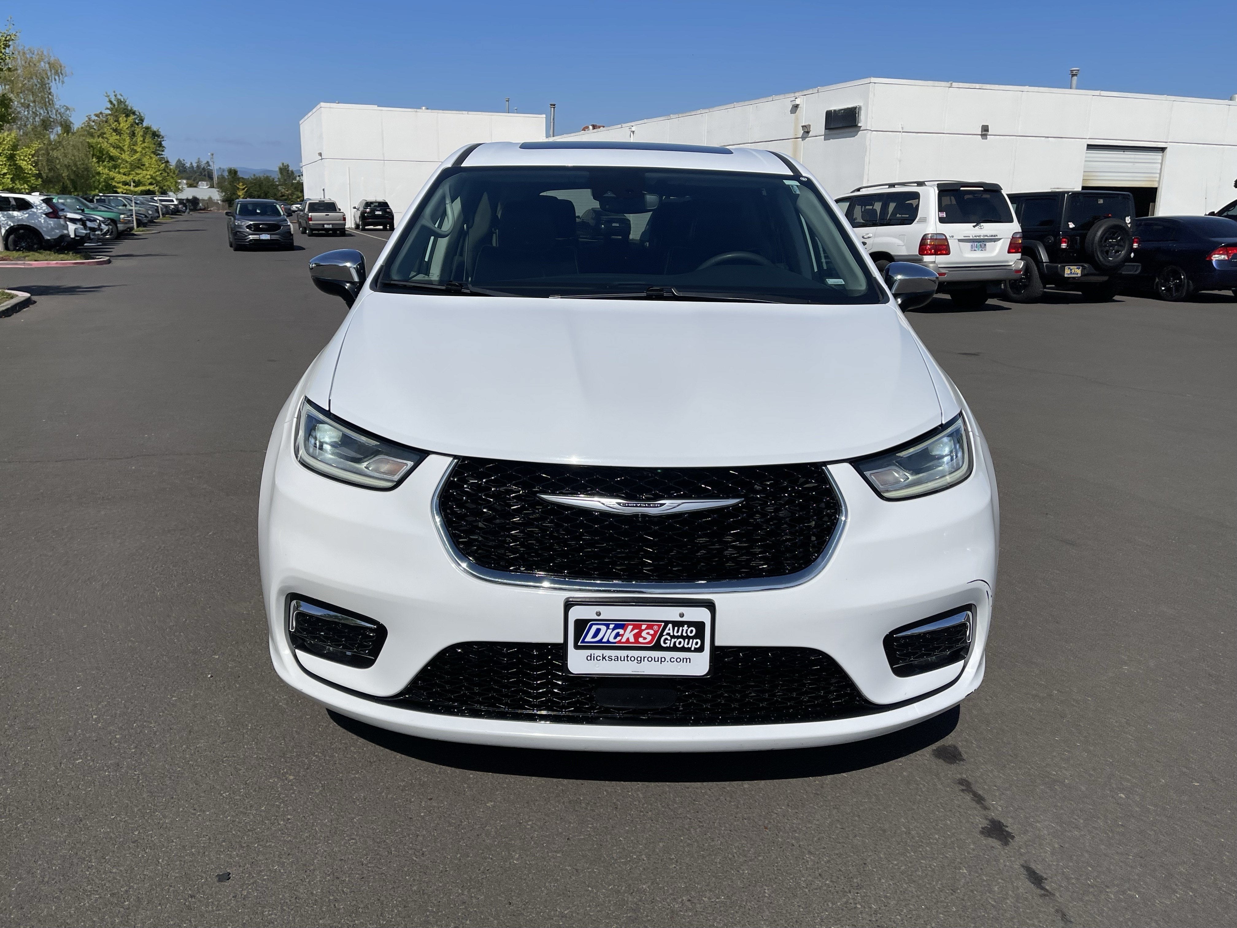2023 Chrysler Pacifica Hybrid Limited