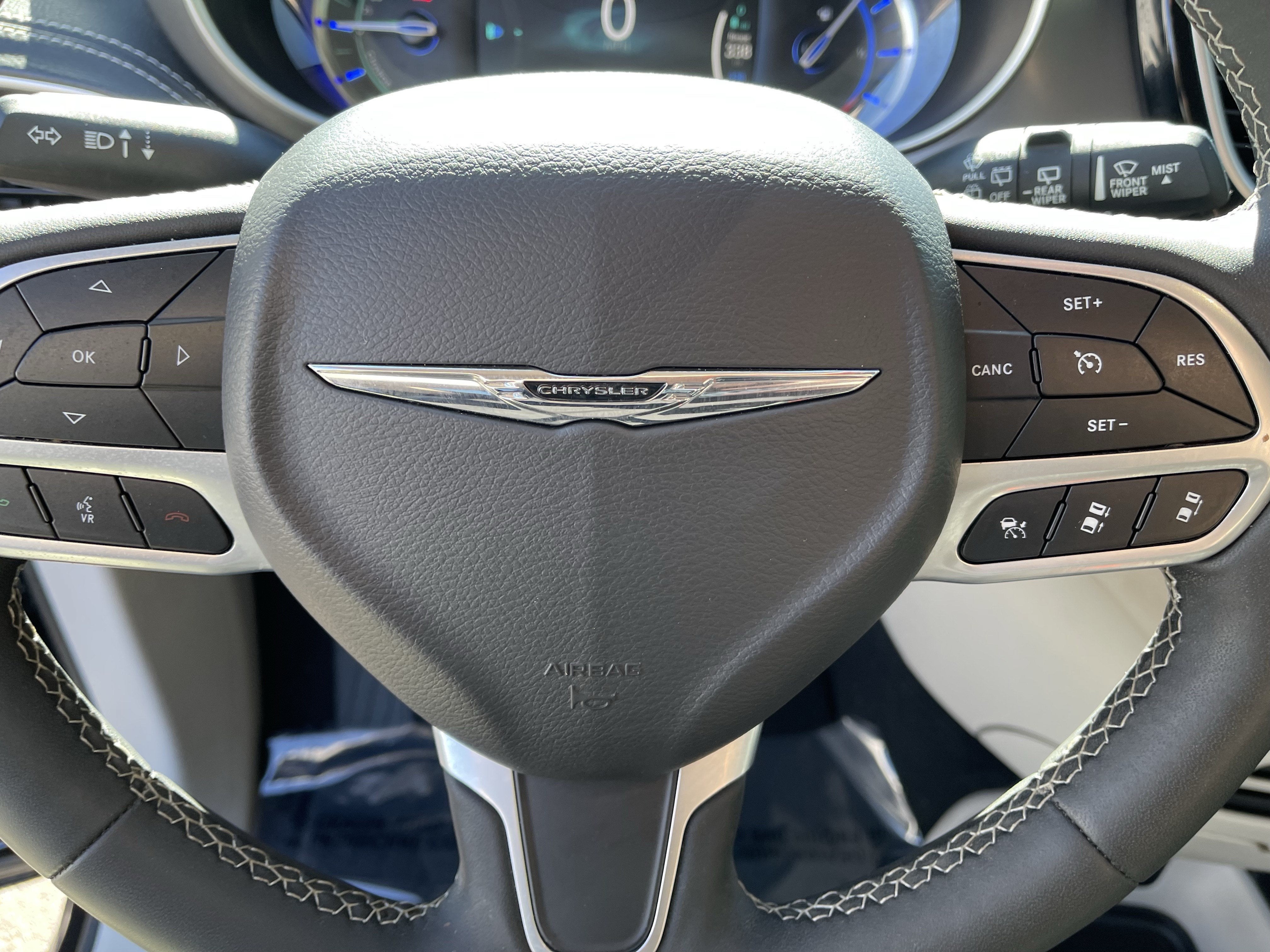 2024 Chrysler Pacifica Hybrid Select