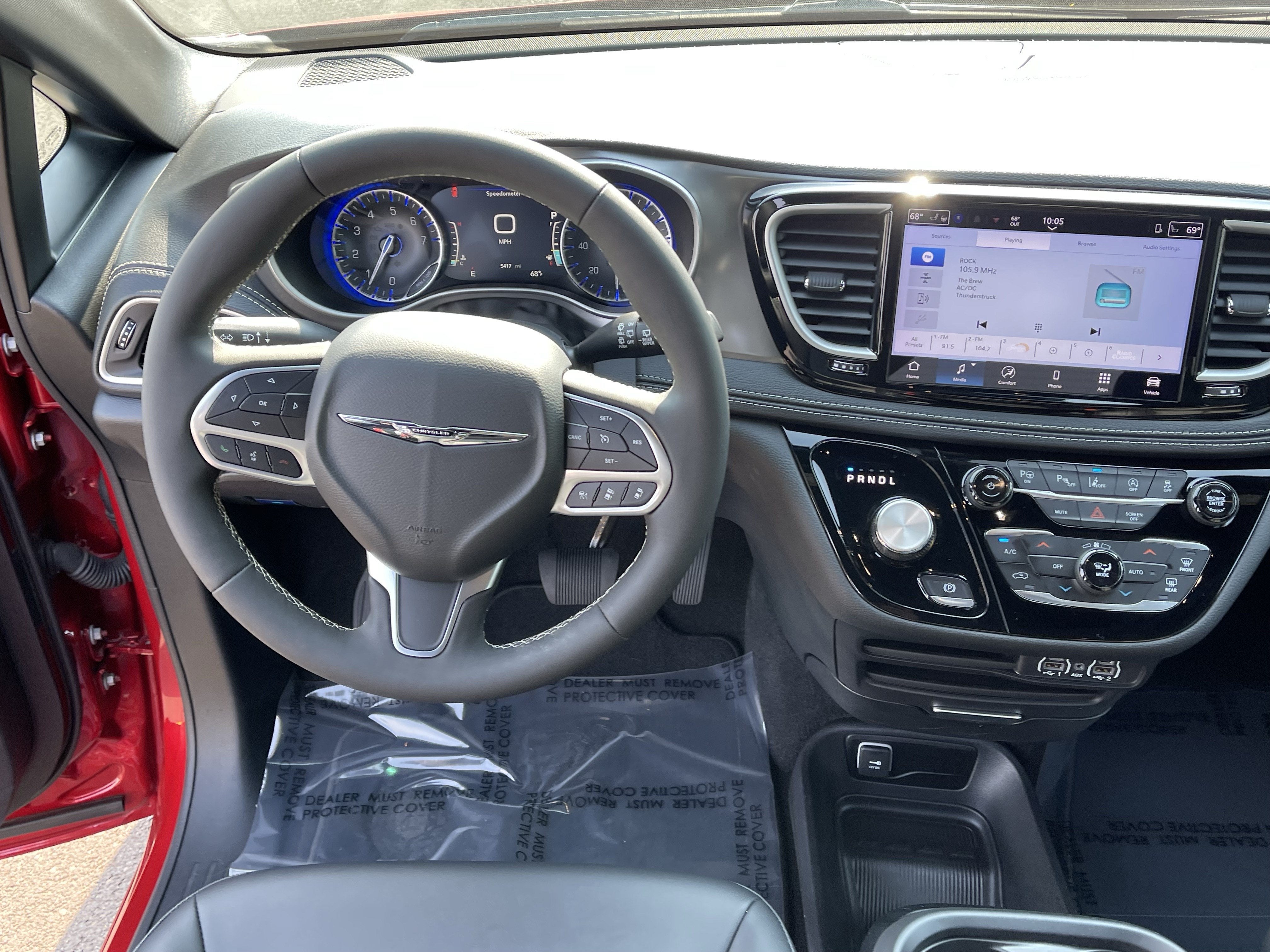 2025 Chrysler Pacifica Select
