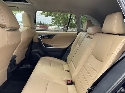 2020 Toyota RAV4 XLE Premium
