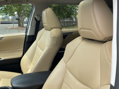 2020 Toyota RAV4 XLE Premium