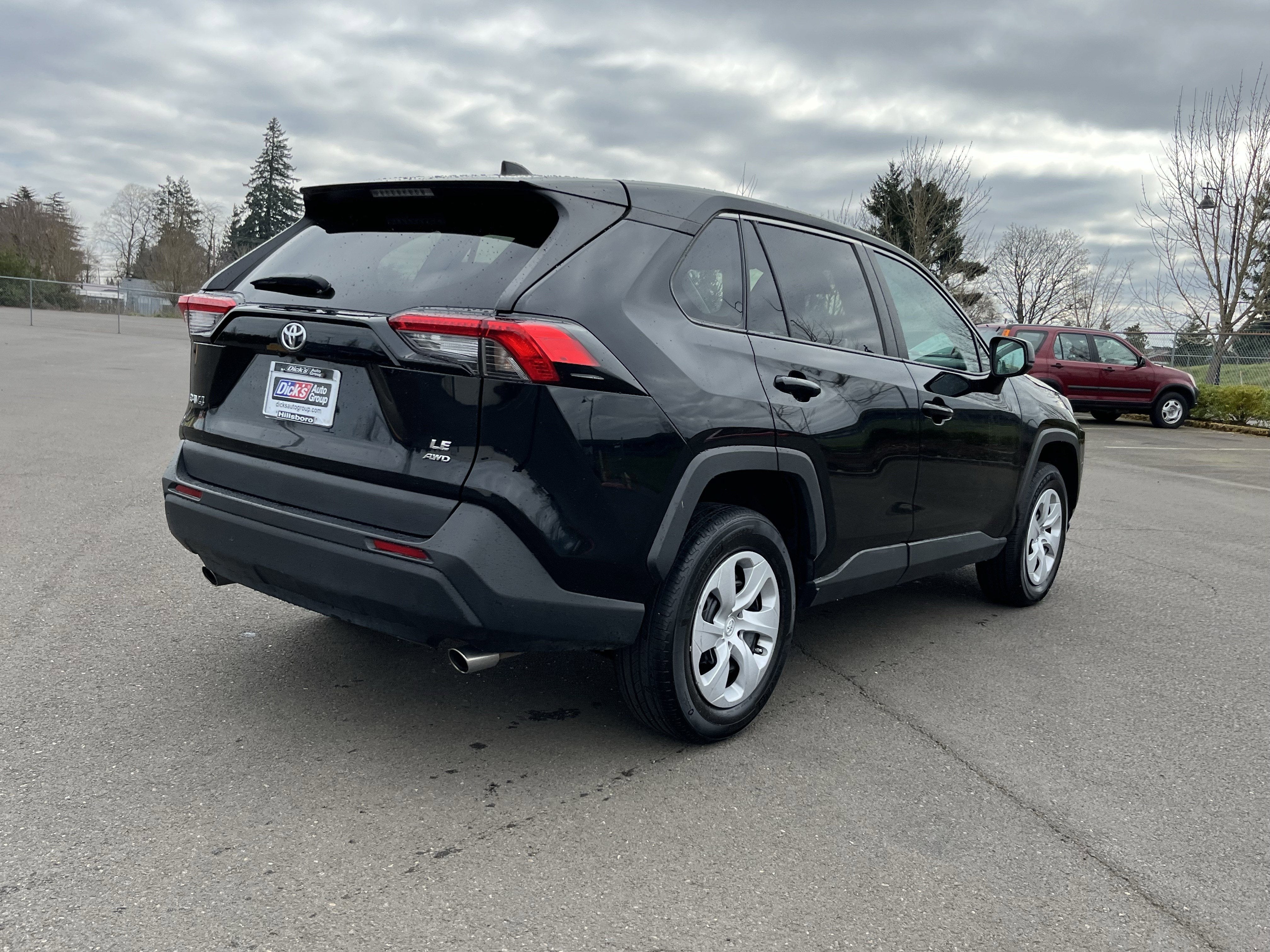 2024 Toyota RAV4 LE