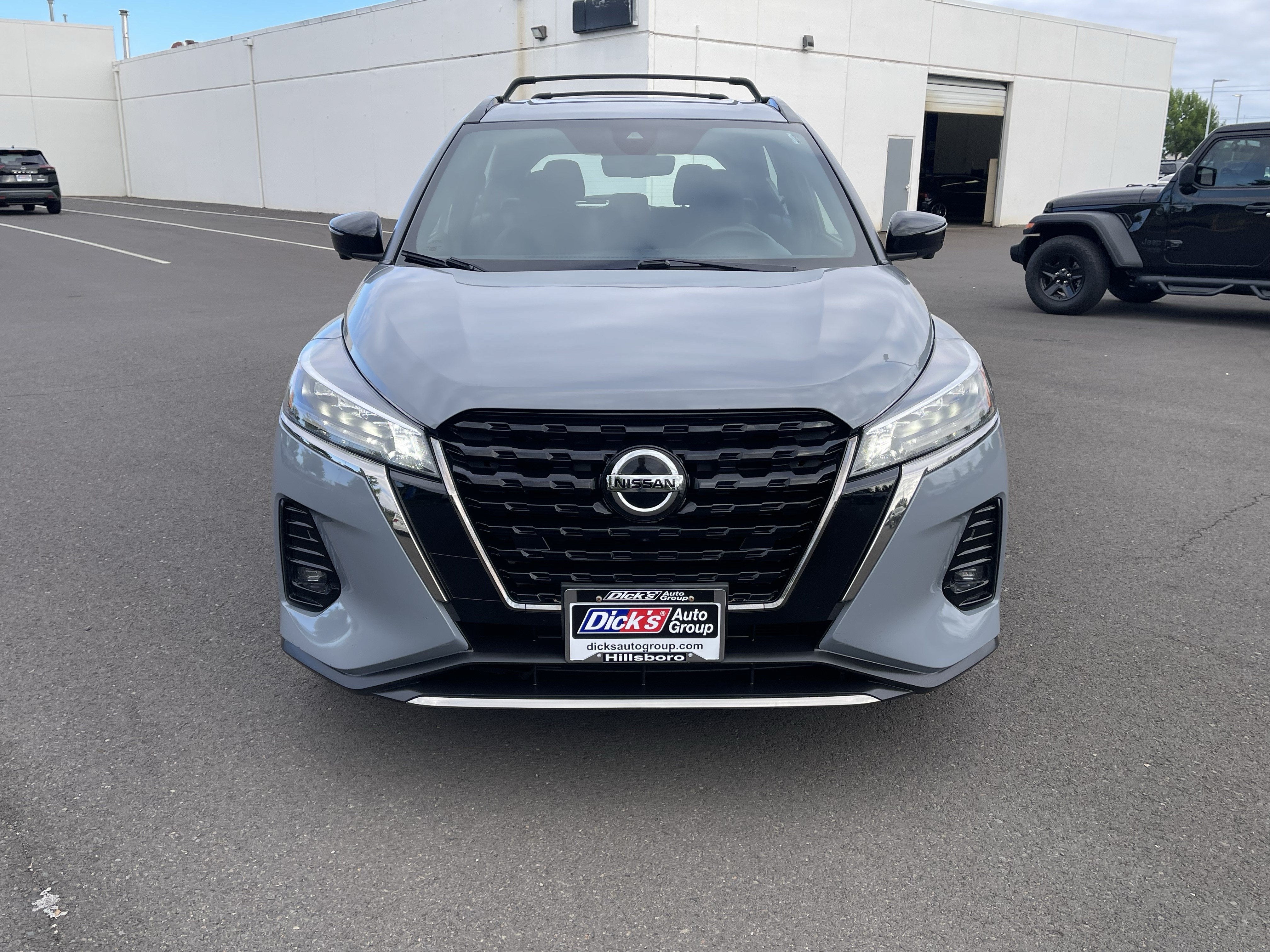 2021 Nissan Kicks SR