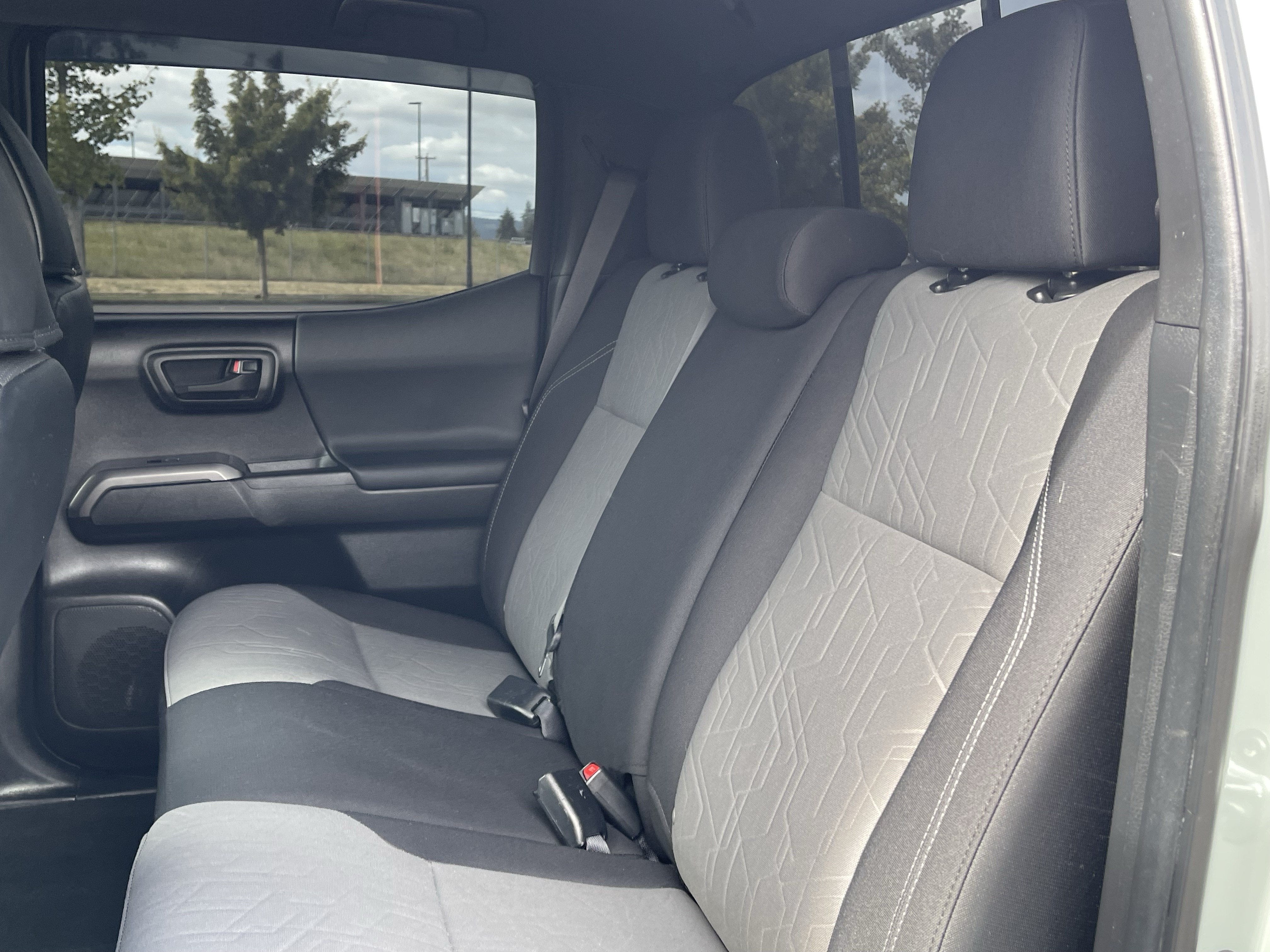 2022 Toyota Tacoma SR