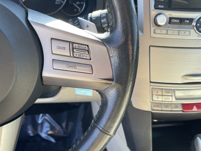 2011 Subaru Outback 3.6R Limited Pwr Moon