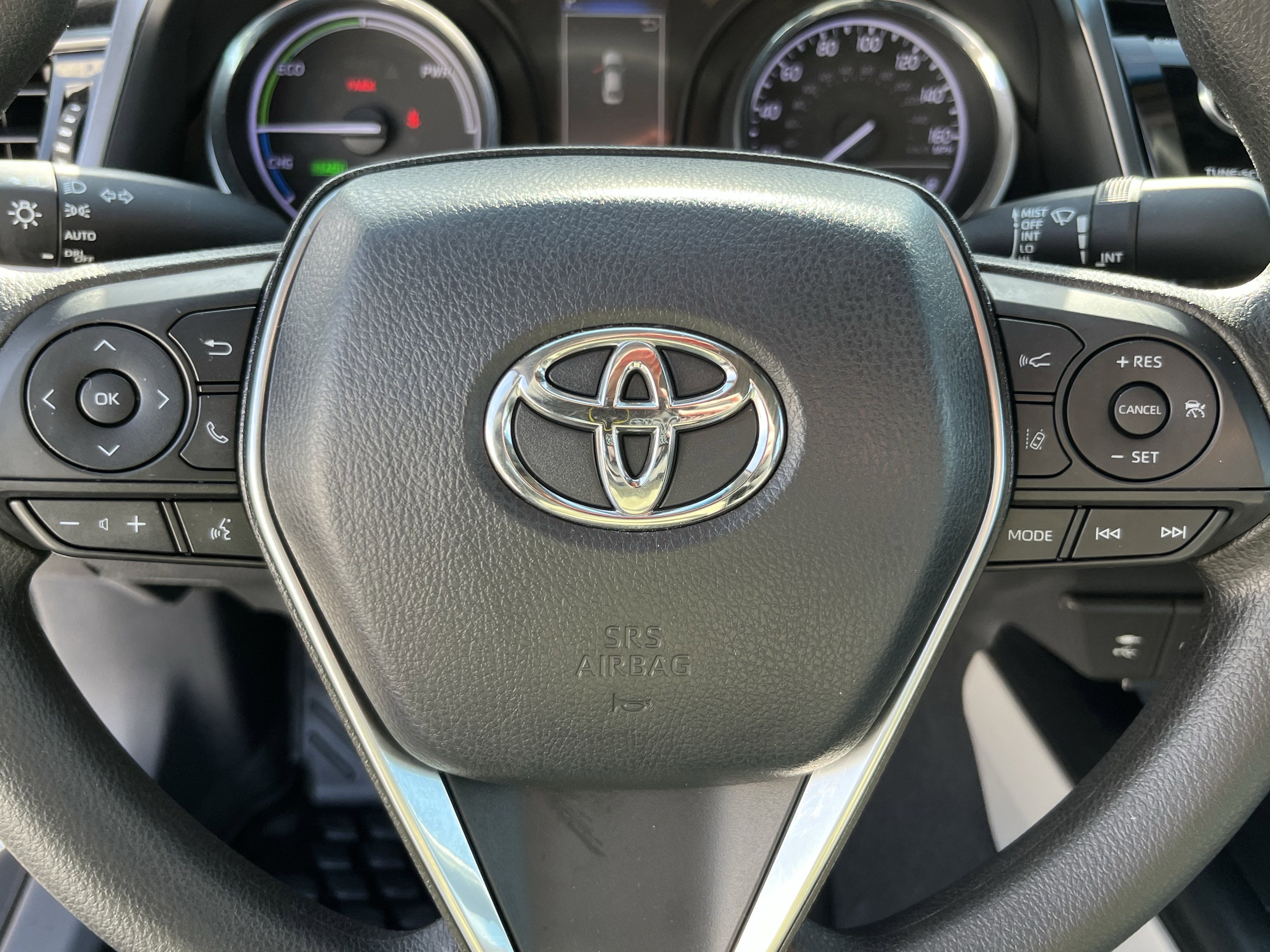 2019 Toyota Camry Hybrid LE