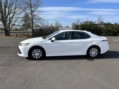 2019 Toyota Camry Hybrid LE