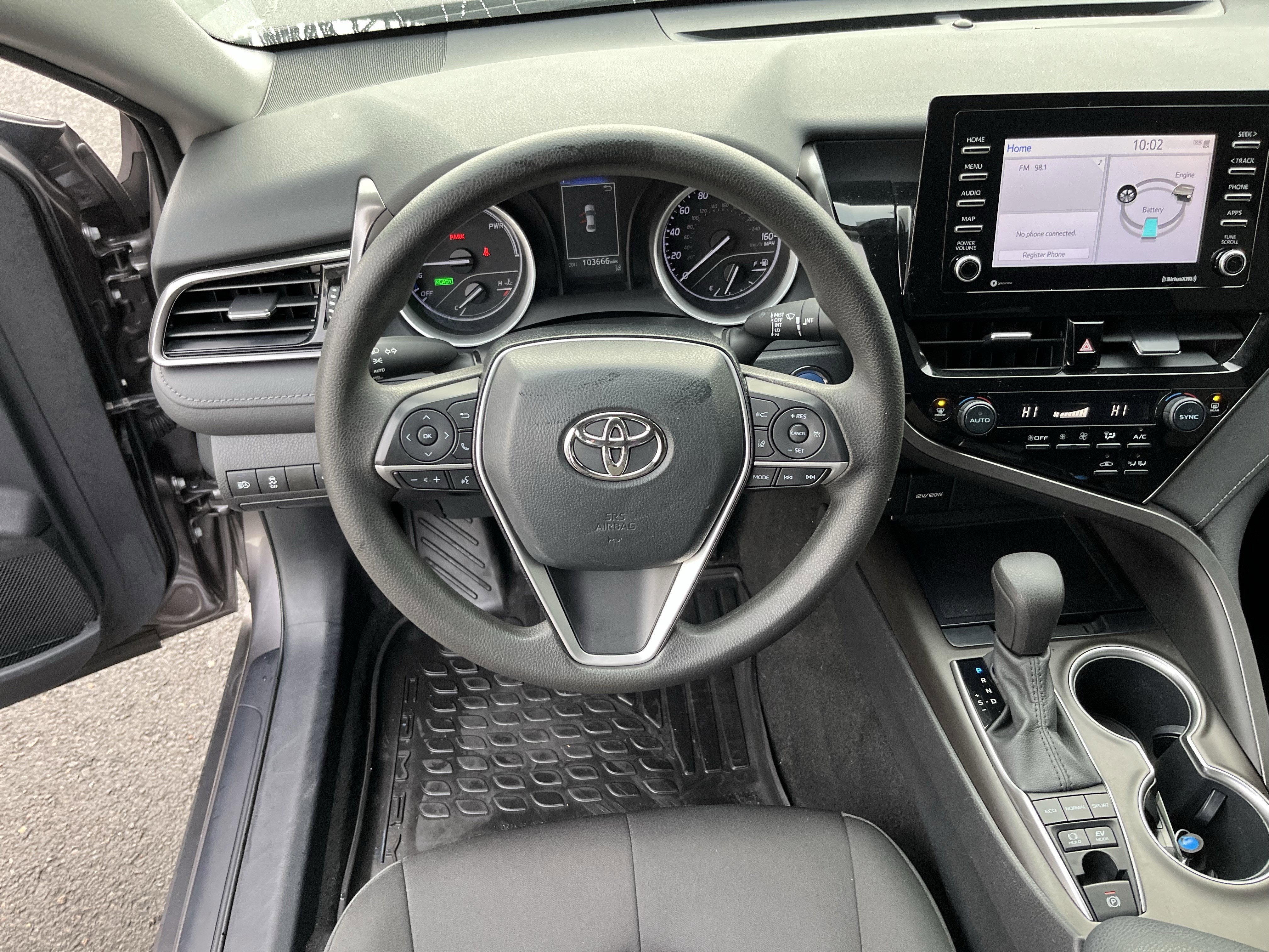 2022 Toyota Camry Hybrid LE