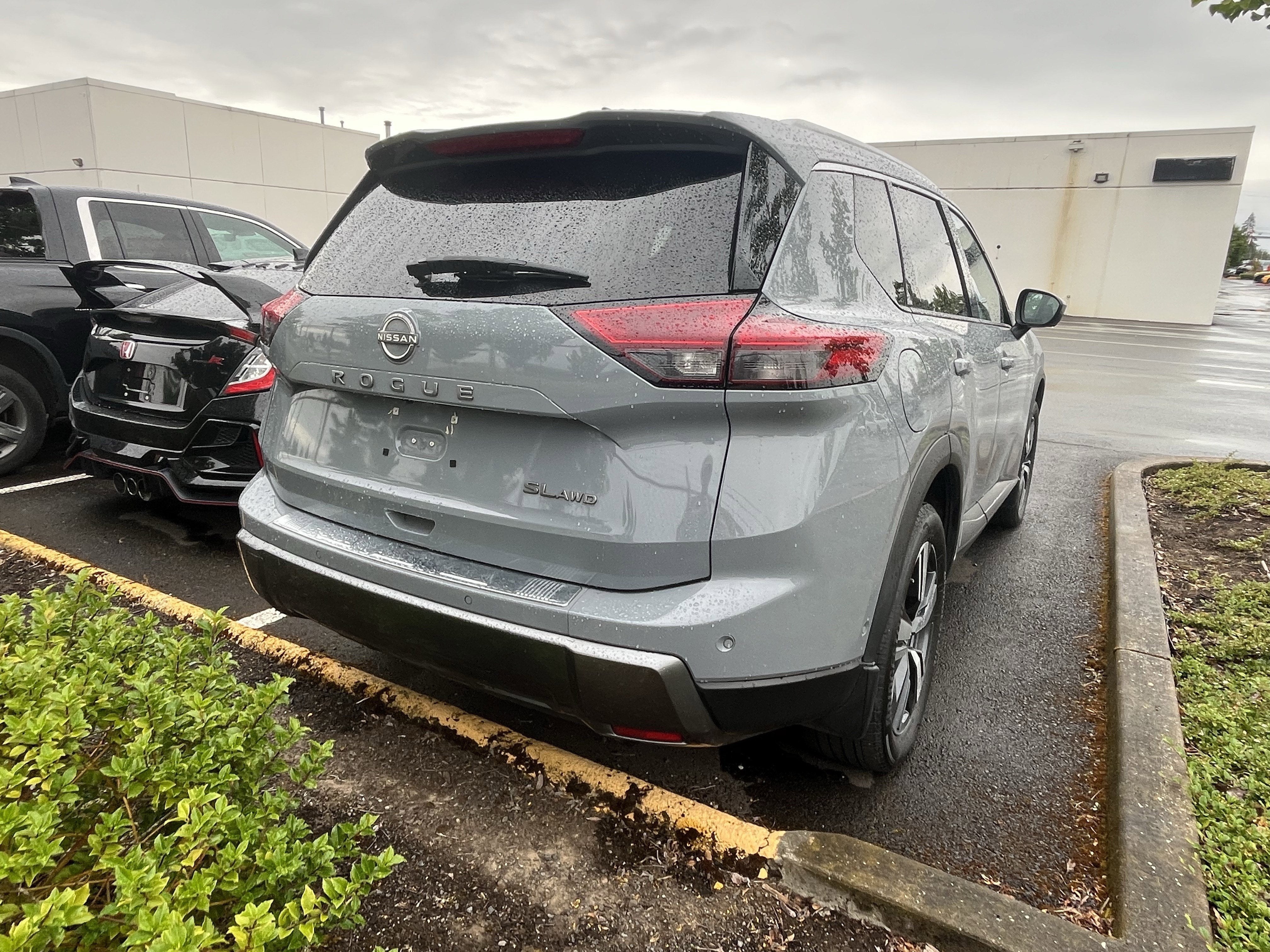 2025 Nissan Rogue SL