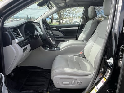 2018 Toyota Highlander SE