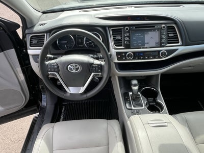 2018 Toyota Highlander SE