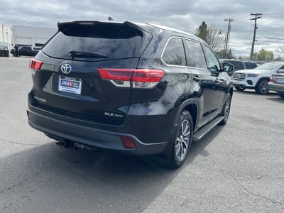 2018 Toyota Highlander SE