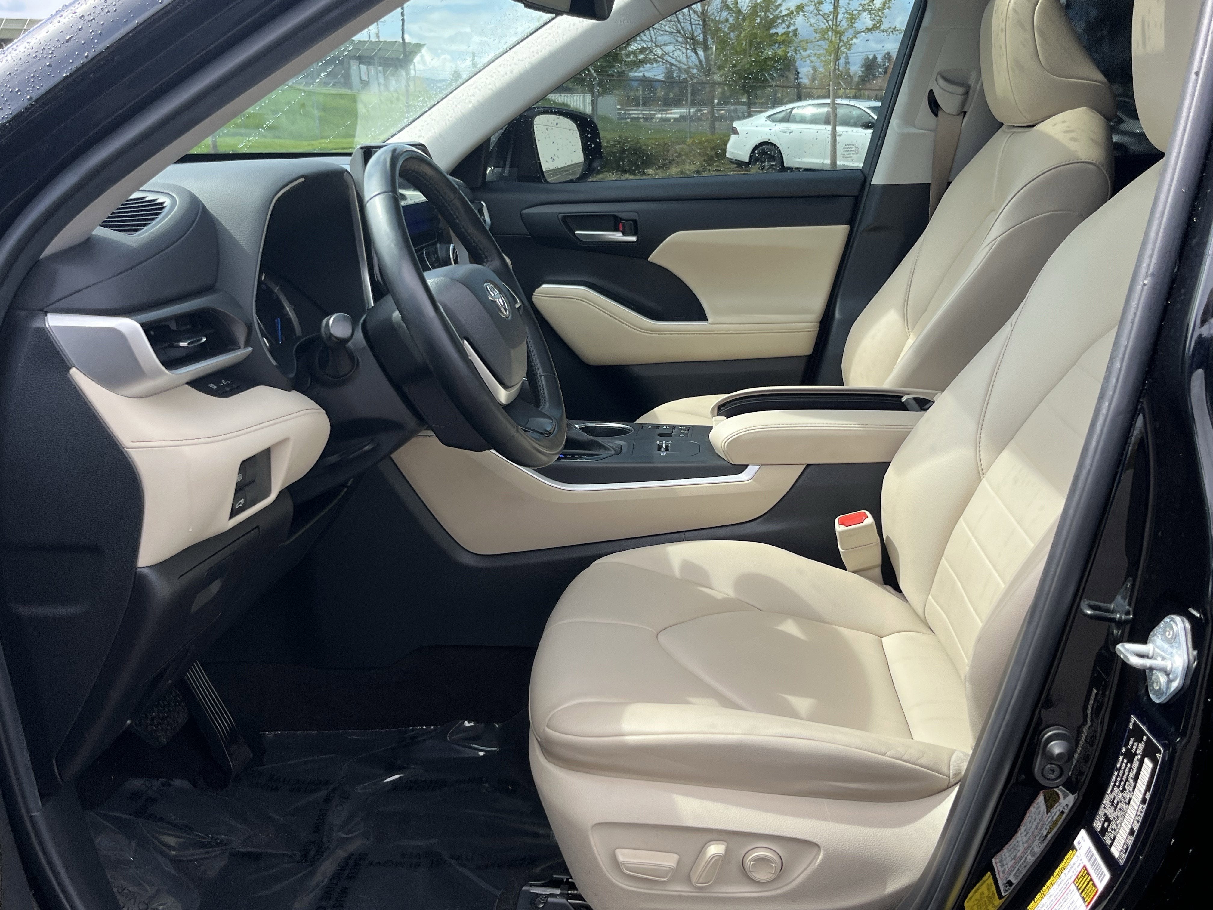 2023 Toyota Highlander Hybrid XLE