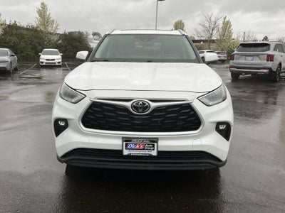 2024 Toyota Highlander LE