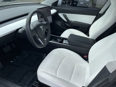 2019 Tesla Model 3 Mid Range