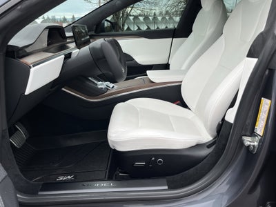 2022 Tesla Model S Base