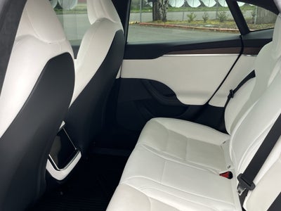 2022 Tesla Model S Base