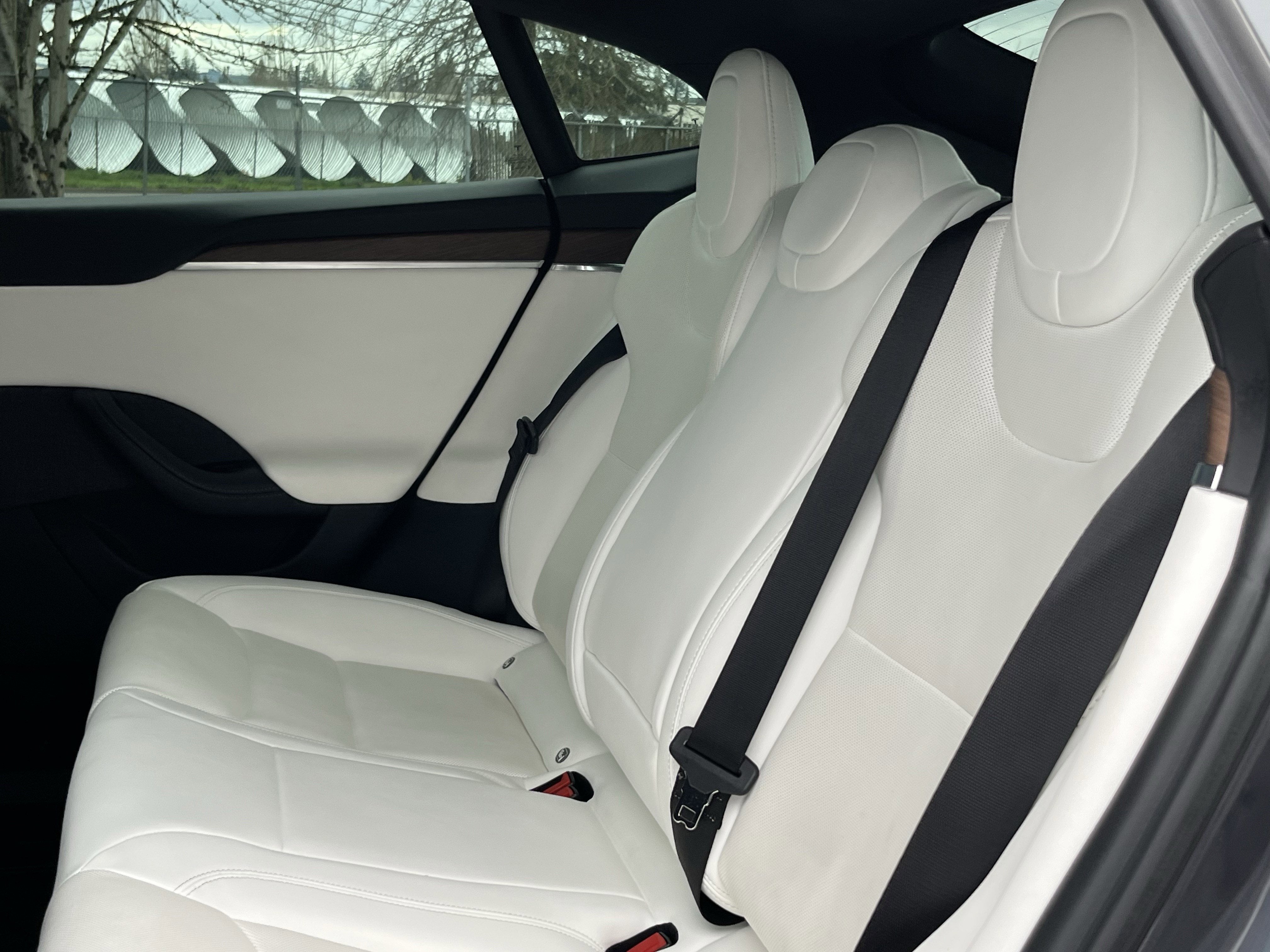 2022 Tesla Model S Base