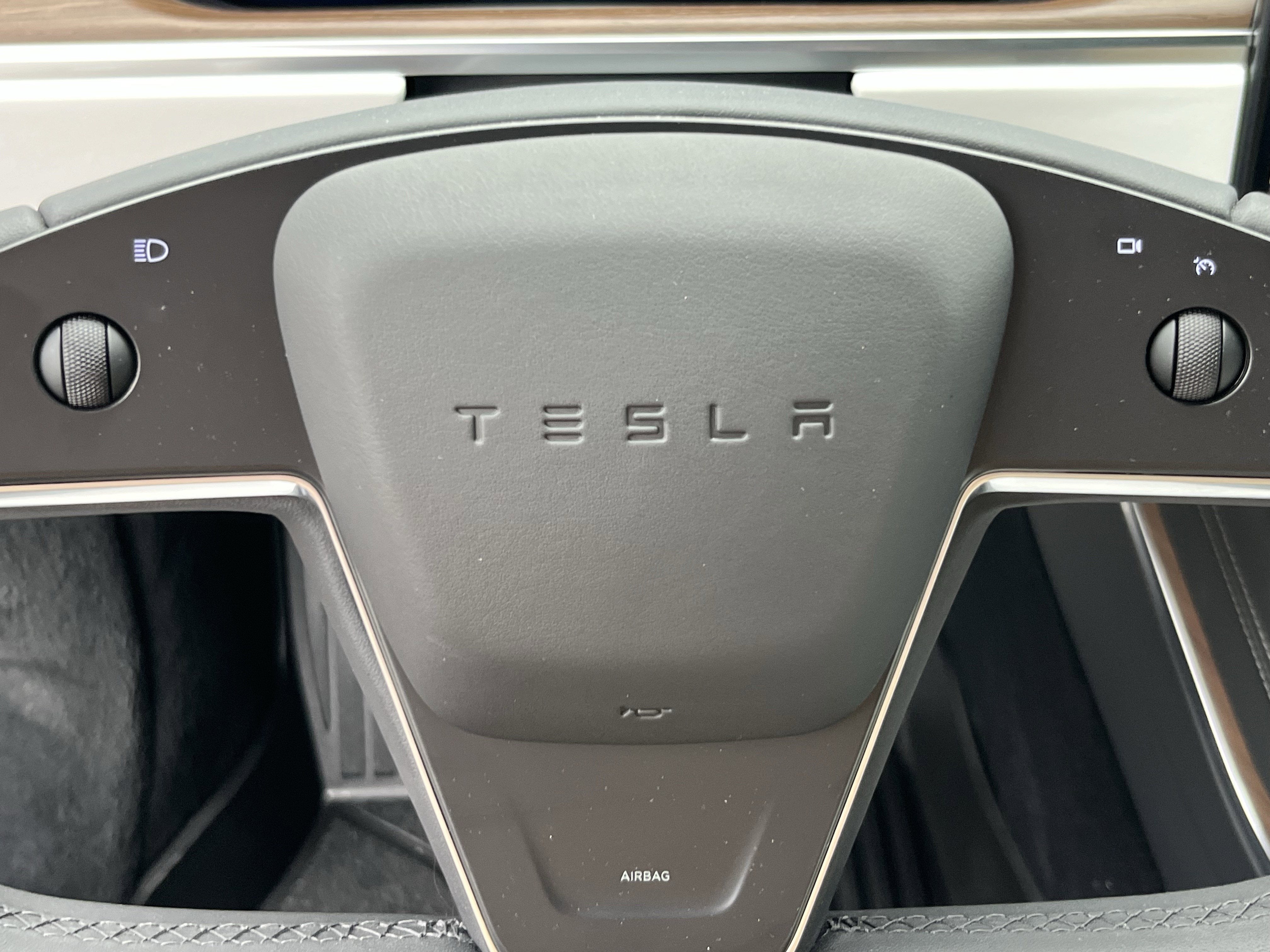 2022 Tesla Model S Base