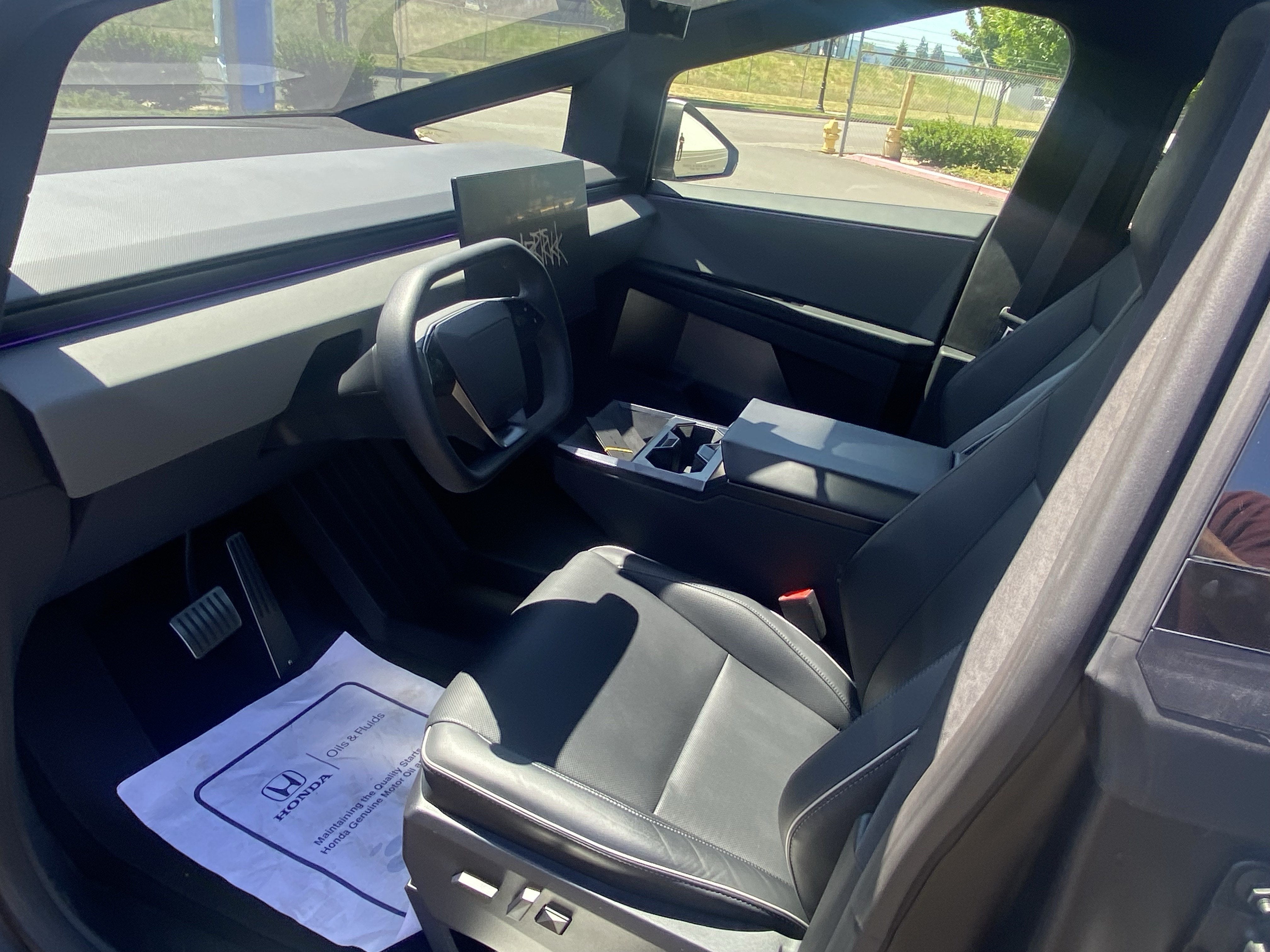 2024 Tesla Cybertruck Base