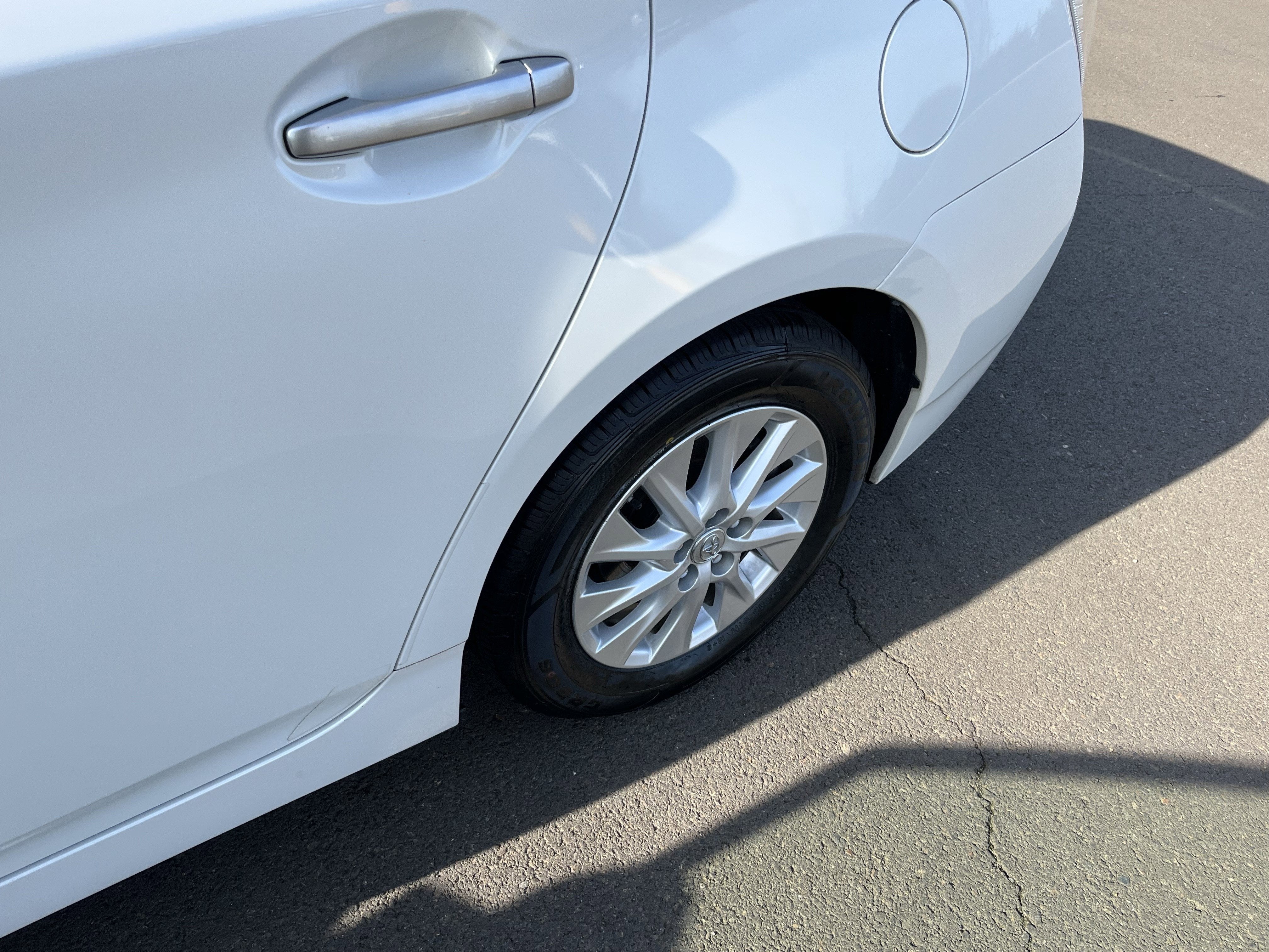 2014 Toyota Prius Plug-In Advanced