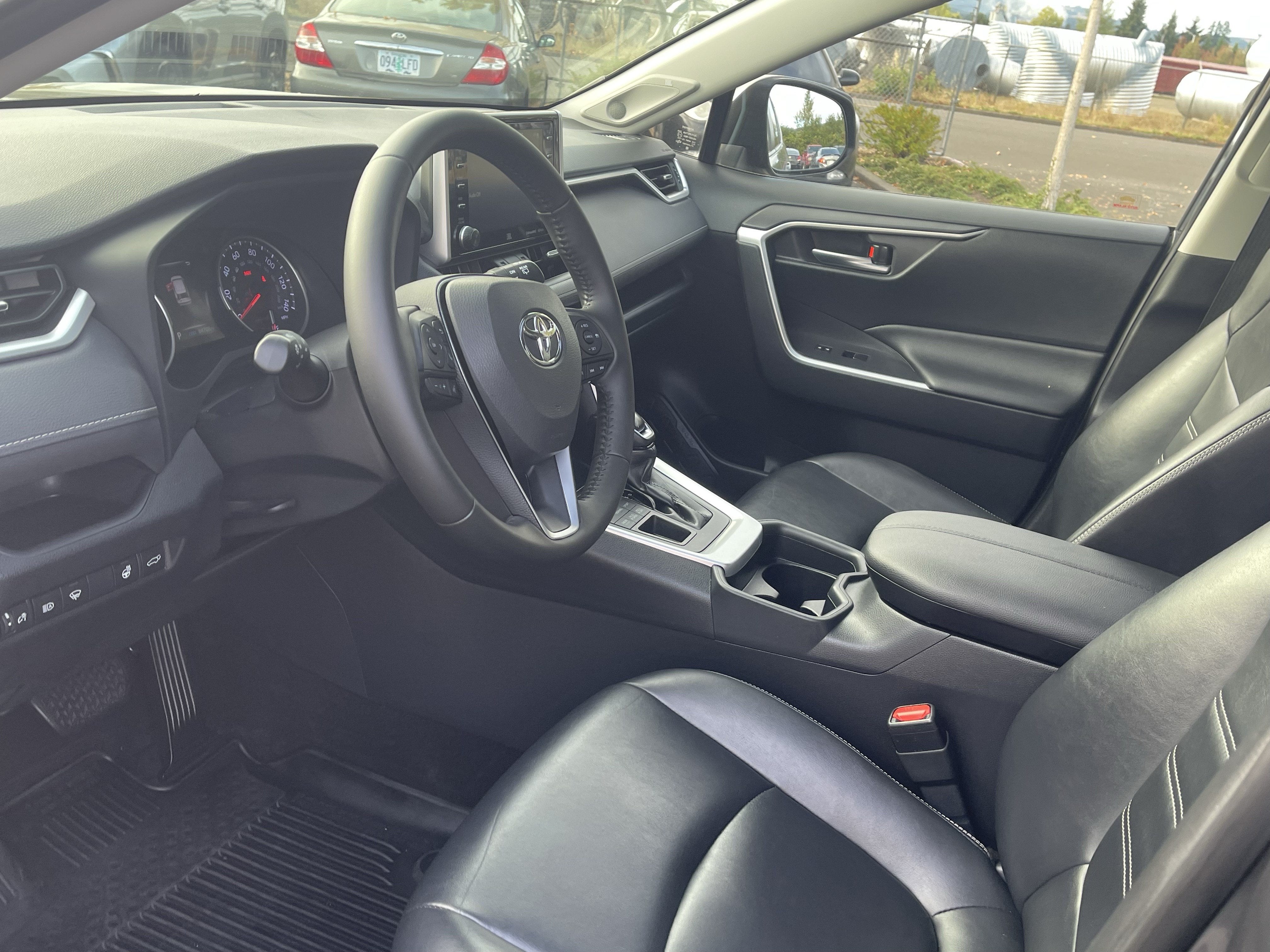 2020 Toyota RAV4 XLE Premium