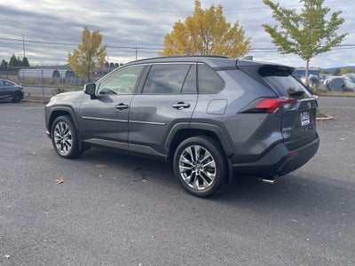 2020 Toyota RAV4 XLE Premium