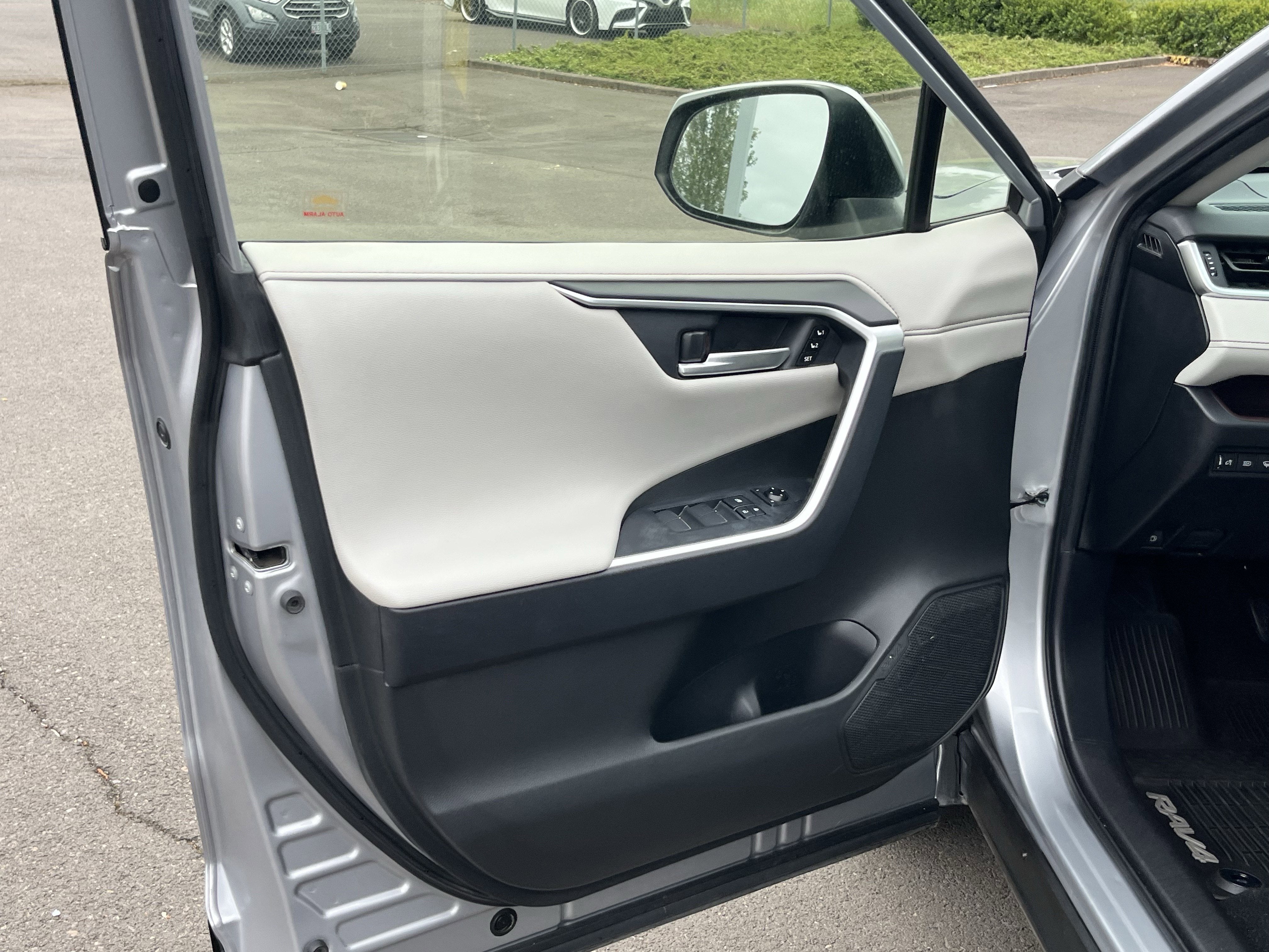 2020 Toyota RAV4 Hybrid Limited