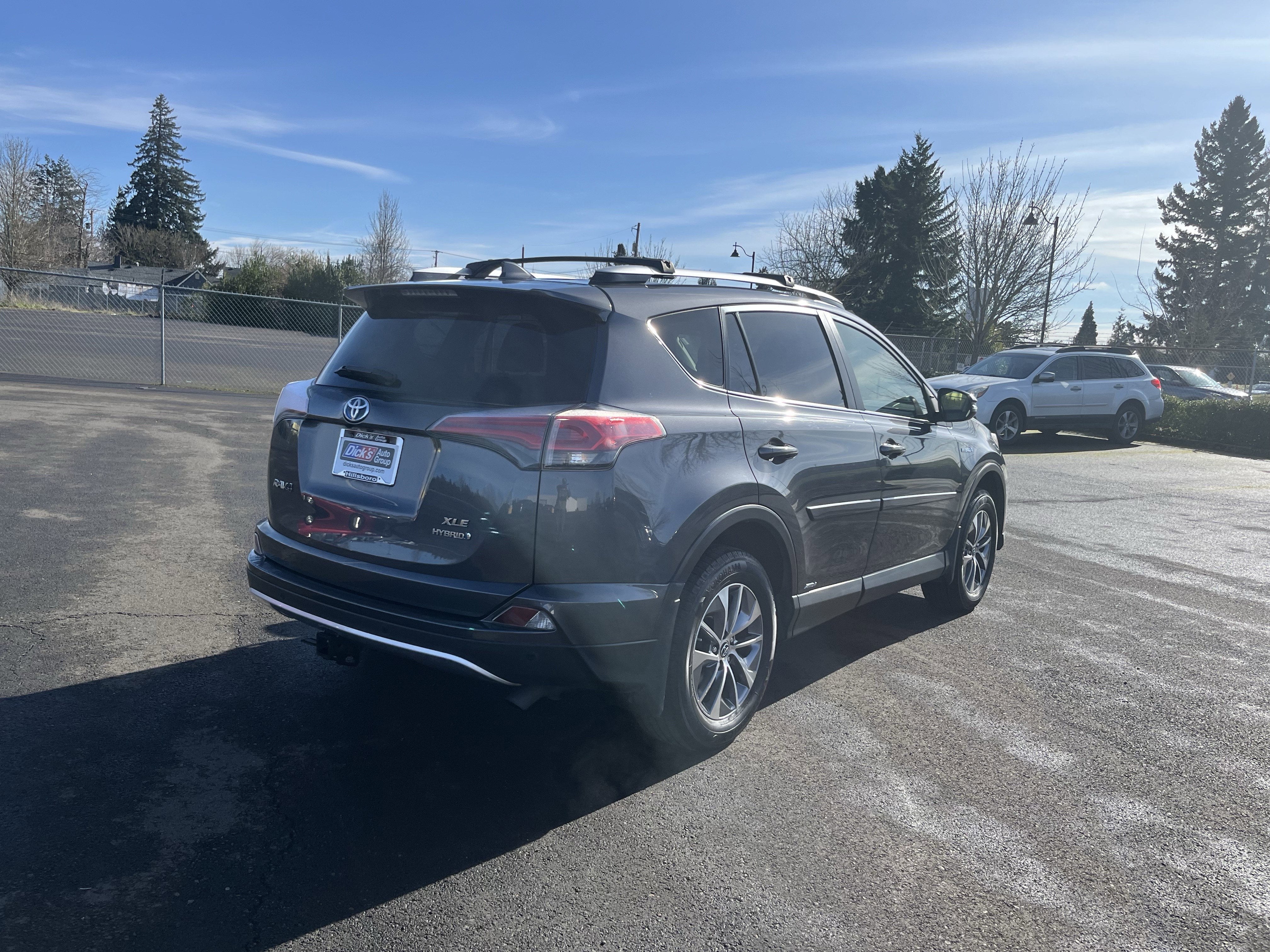 2016 Toyota RAV4 Hybrid XLE