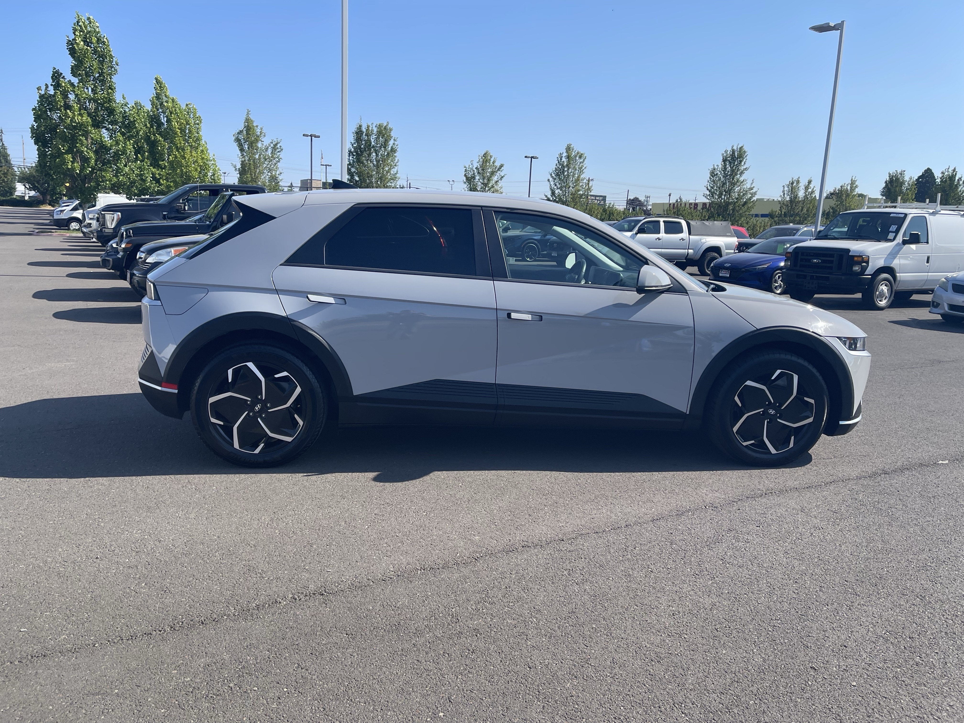 2024 Hyundai IONIQ 5 SEL