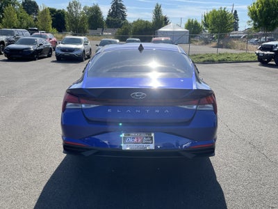 2021 Hyundai Elantra SE