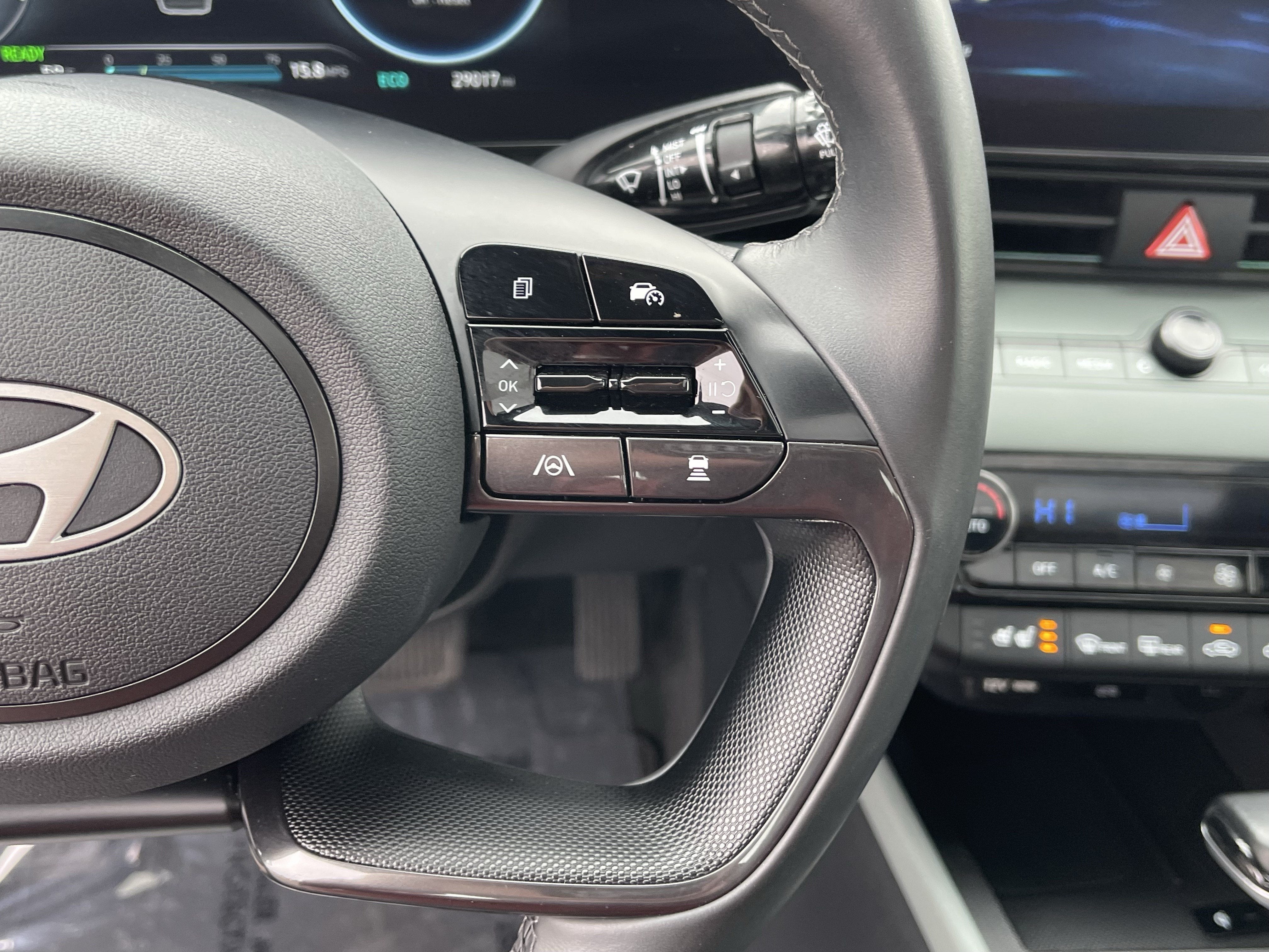 2024 Hyundai Elantra Hybrid Limited
