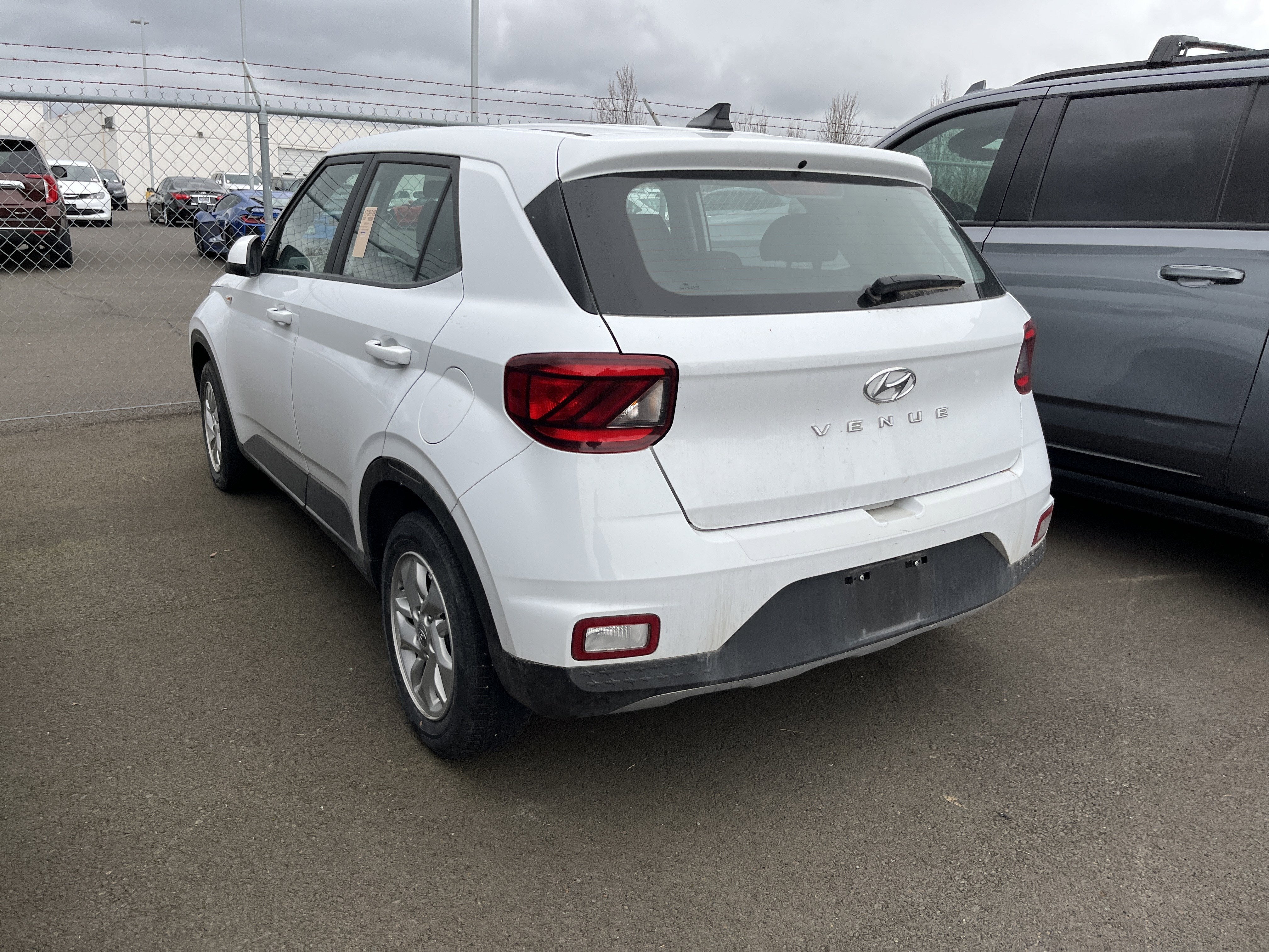 2022 Hyundai Venue SE