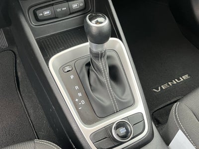 2022 Hyundai Venue SEL