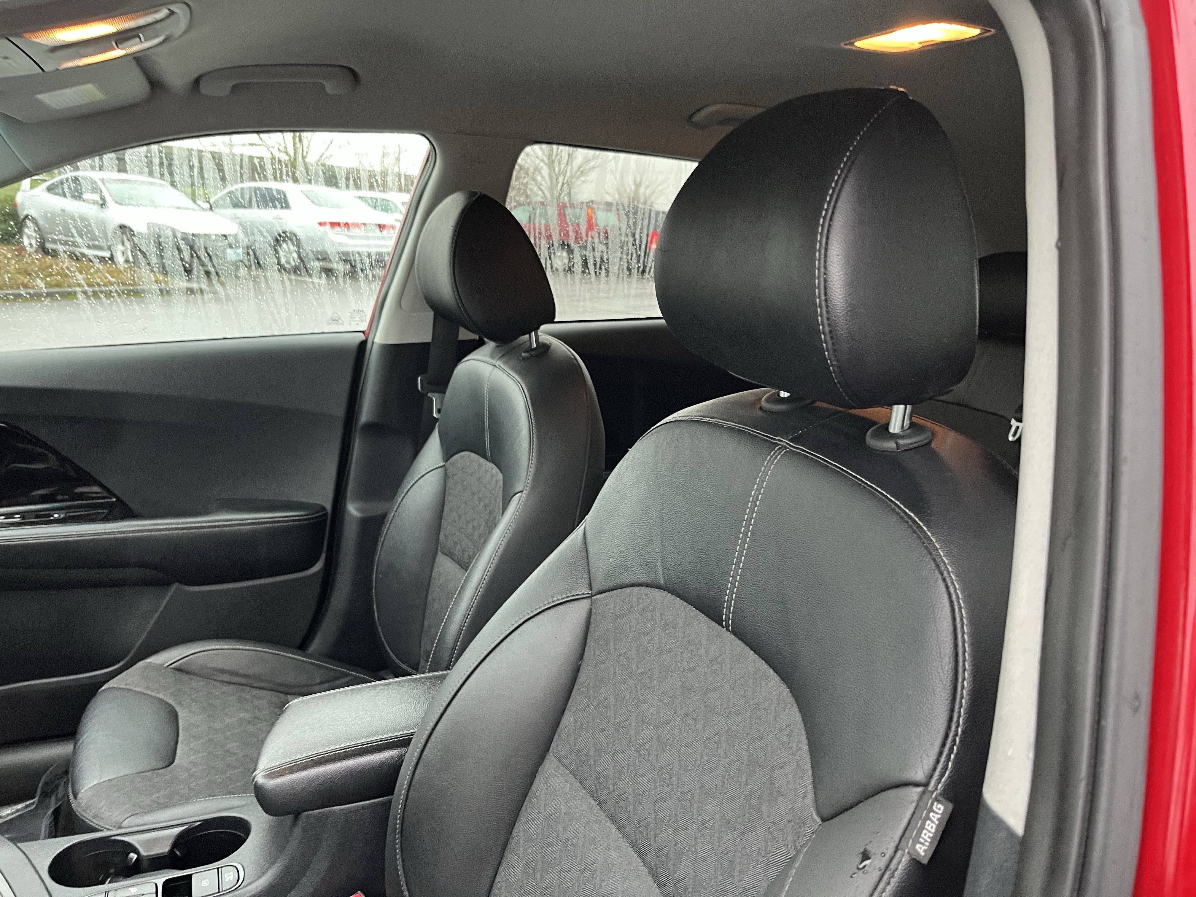 2022 Kia Niro Plug-In Hybrid EX