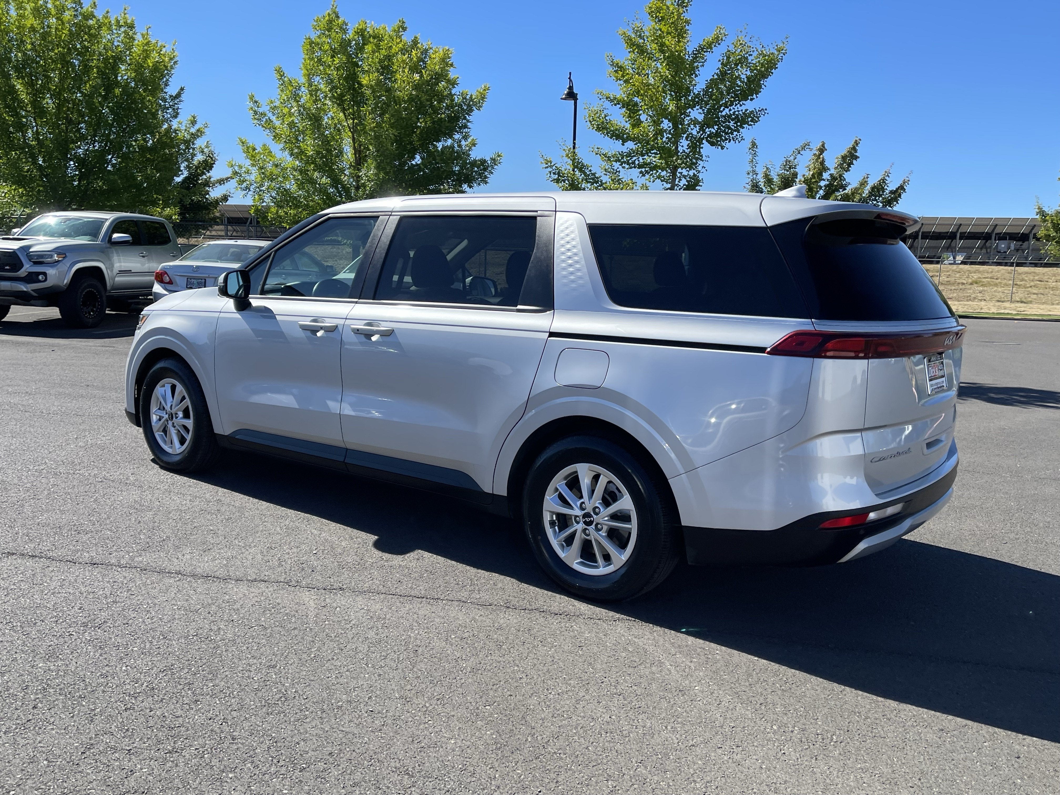 2022 Kia Carnival LXS