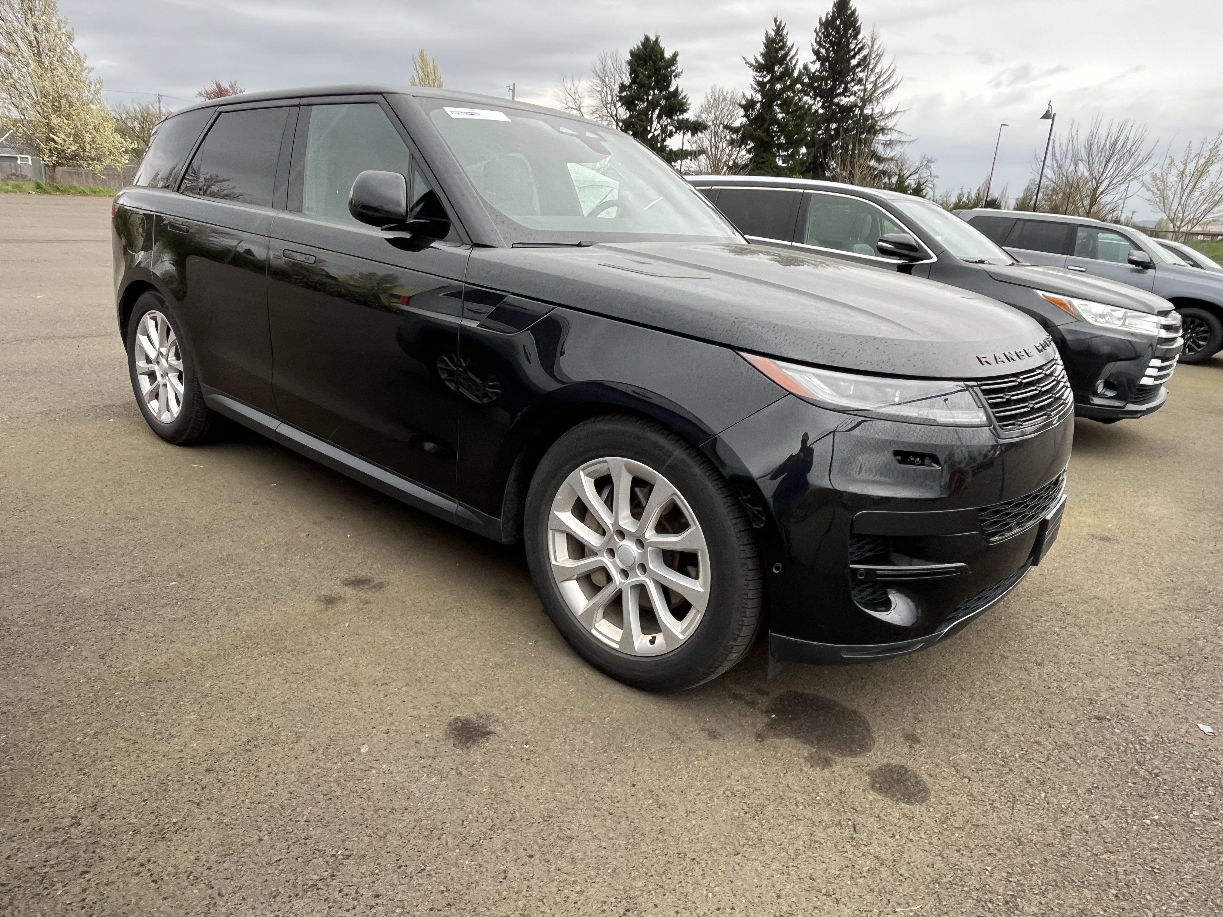 2025 Land Rover Range Rover Sport SE